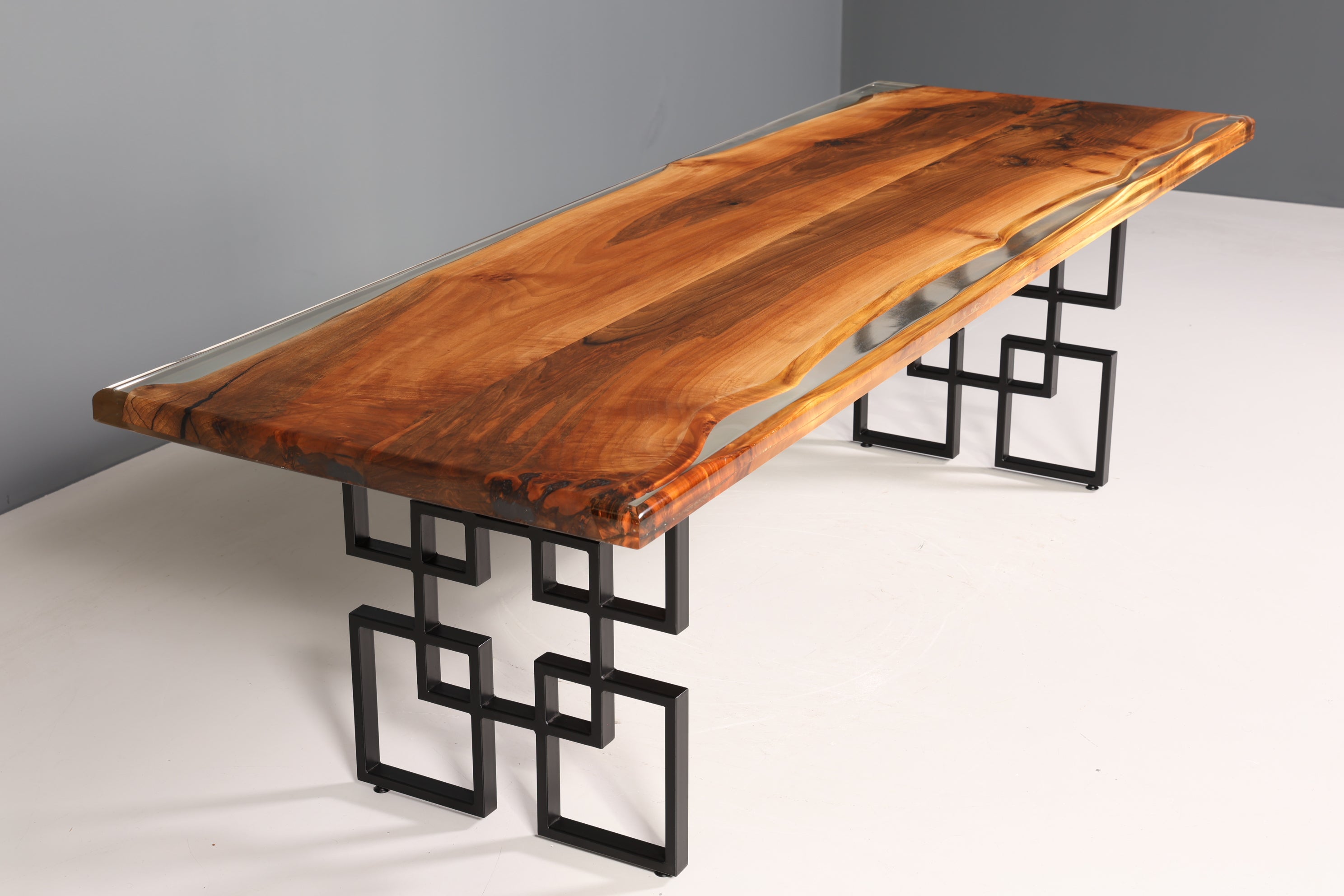 Einzigartiger Epoxidharz Tisch 258-90cm massiv Holz Nussbaum Esszimmer Tisch River Table Küchentisch Esstisch