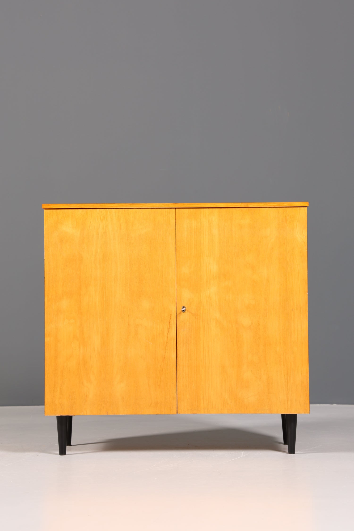 Wunderschöner Mid Century Schrank Vintage Schallplatten Schrank LP- Aufbewahrungsschrank