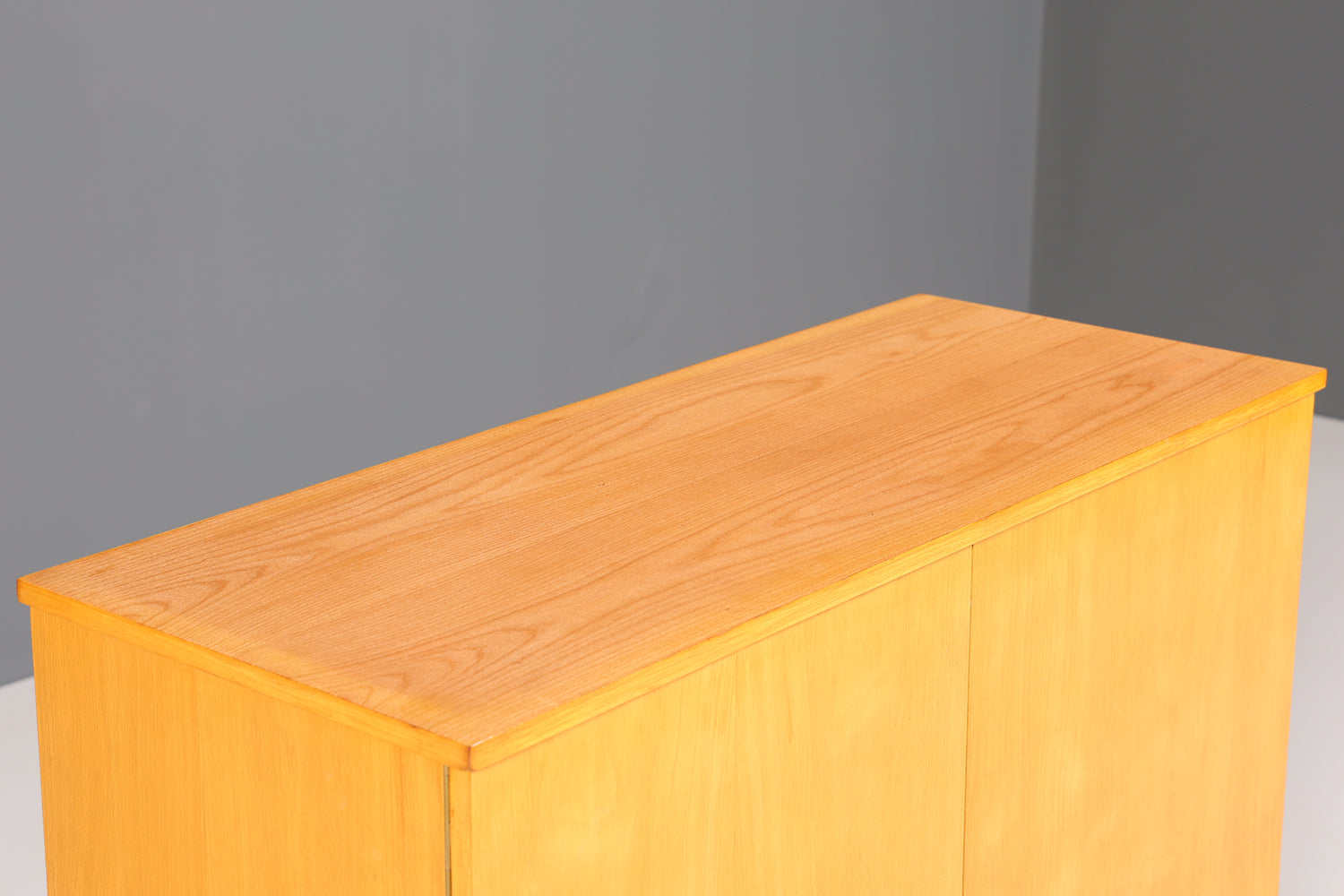 Wunderschöner Mid Century Schrank Vintage Schallplatten Schrank LP- Aufbewahrungsschrank