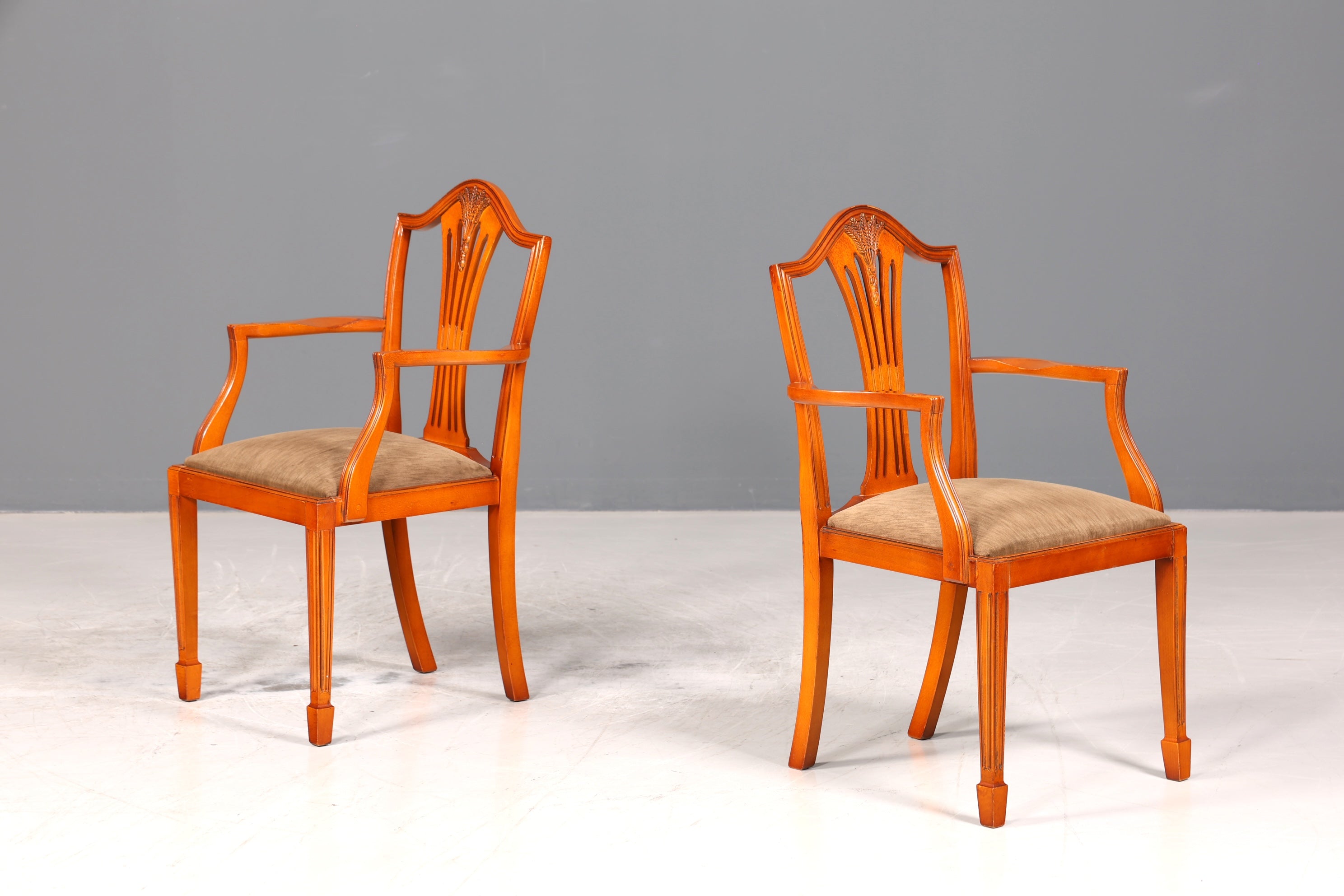 Edler Englischer Stuhl im Hepplewithe Stil Englisch Armlehnstuhl Dining Chair Küchenstuhl Sekretär Stuhl 1 von 2