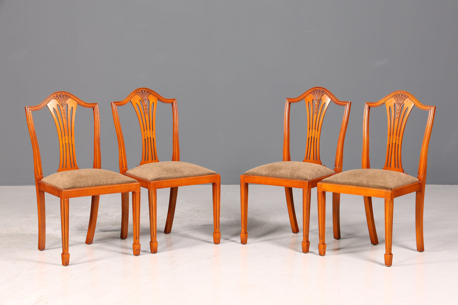 4x Wunderschöne Englische Stühle im Hepplewithe Stil Englisch Dining Chairs Küchenstühle Stuhlset