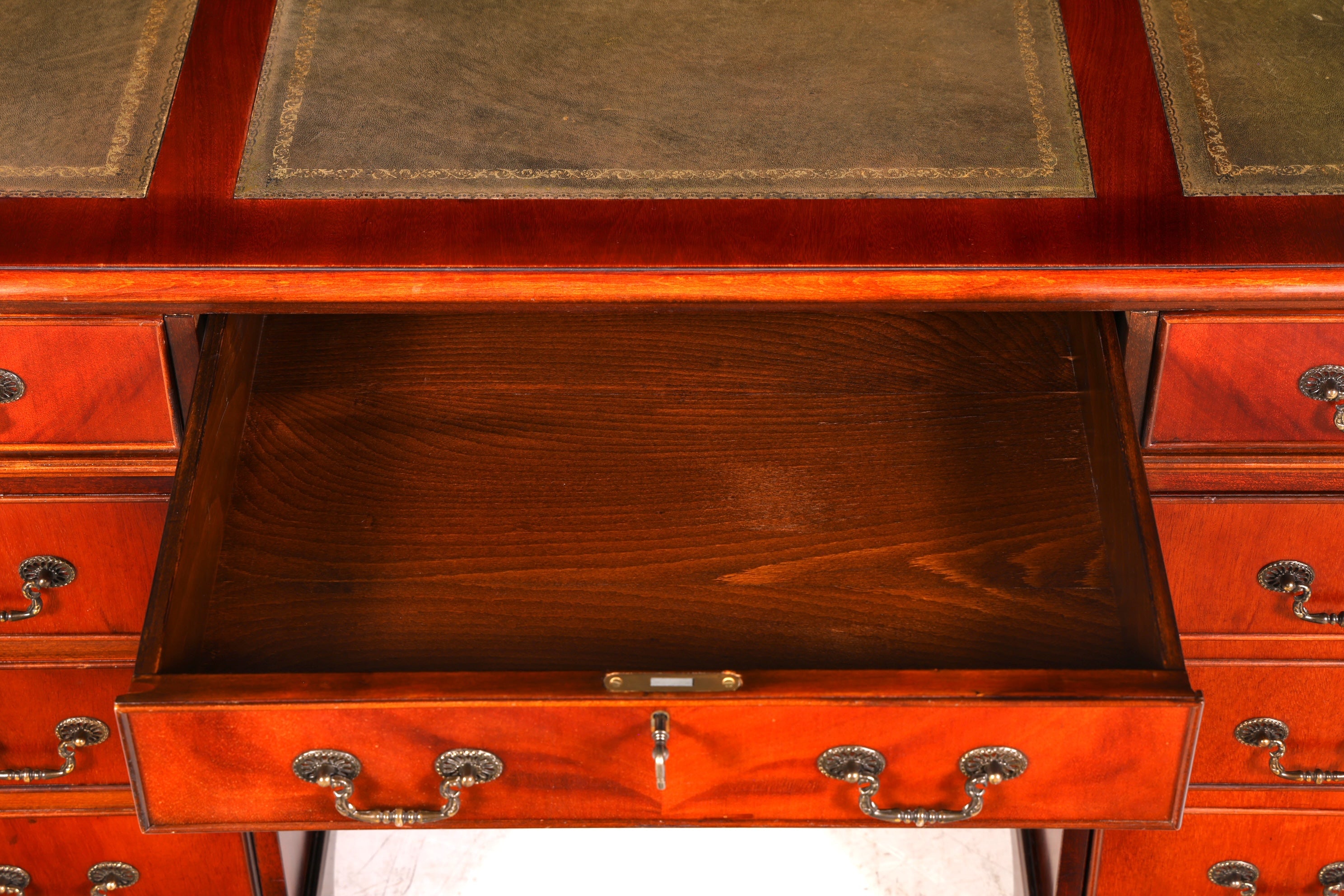 Wunderschöner Englischer Schreibtisch echt Lederauflage Bürotisch Antik Stil Office Desk