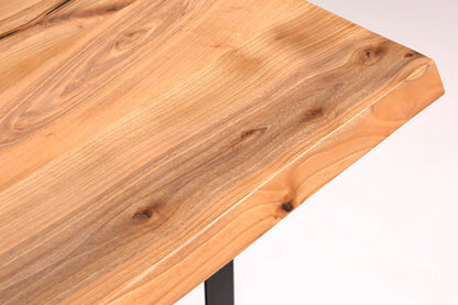 Traumhafter Nussbaum Tisch 260cm-95cm Esszimmer Tisch Baumkanten Platte Massiv Holz Küchentisch