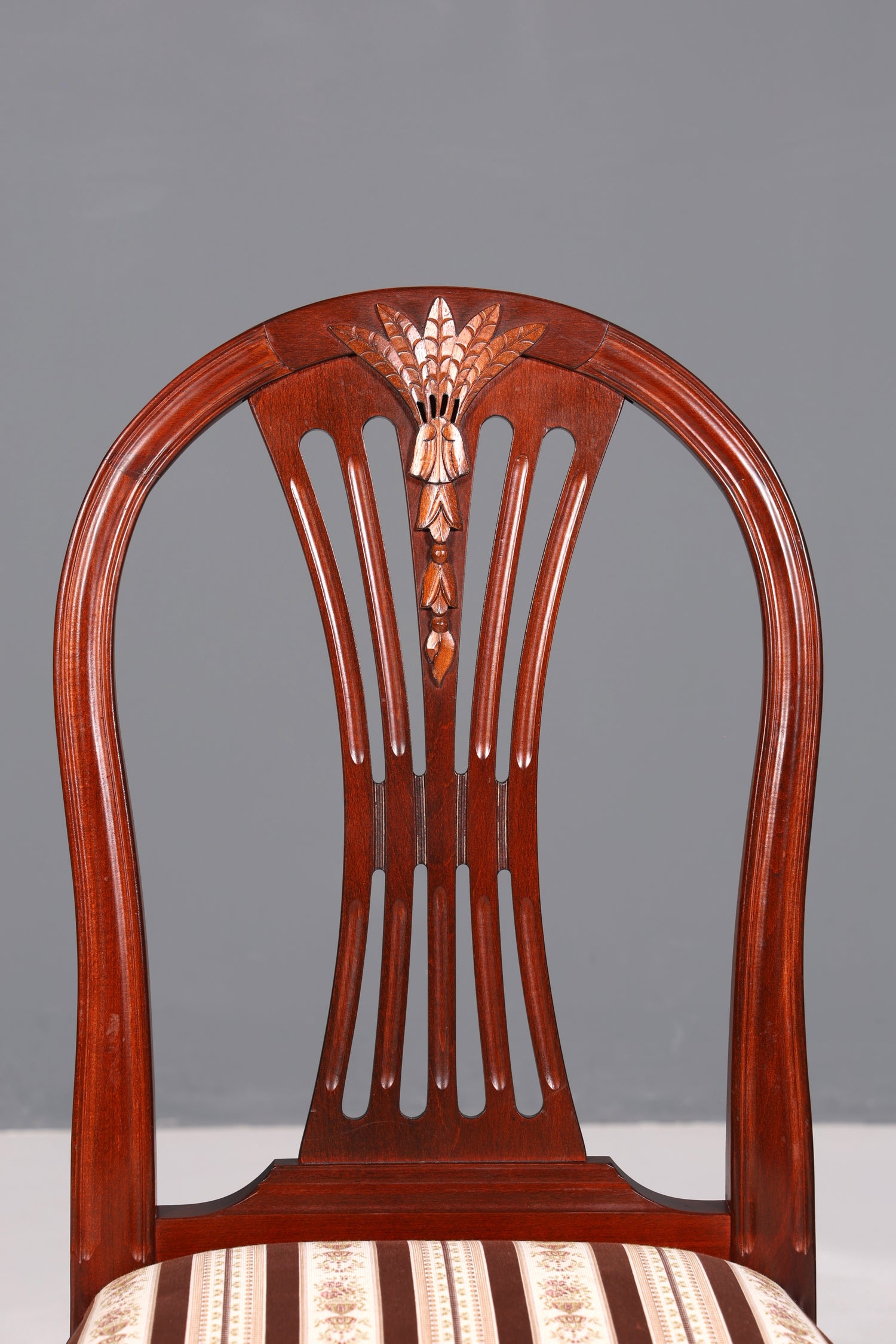 Wunderschöner Stuhl im Gustavianischem Stil Englisch Küchenstuhl Antik Stil Sekretär Stuhl