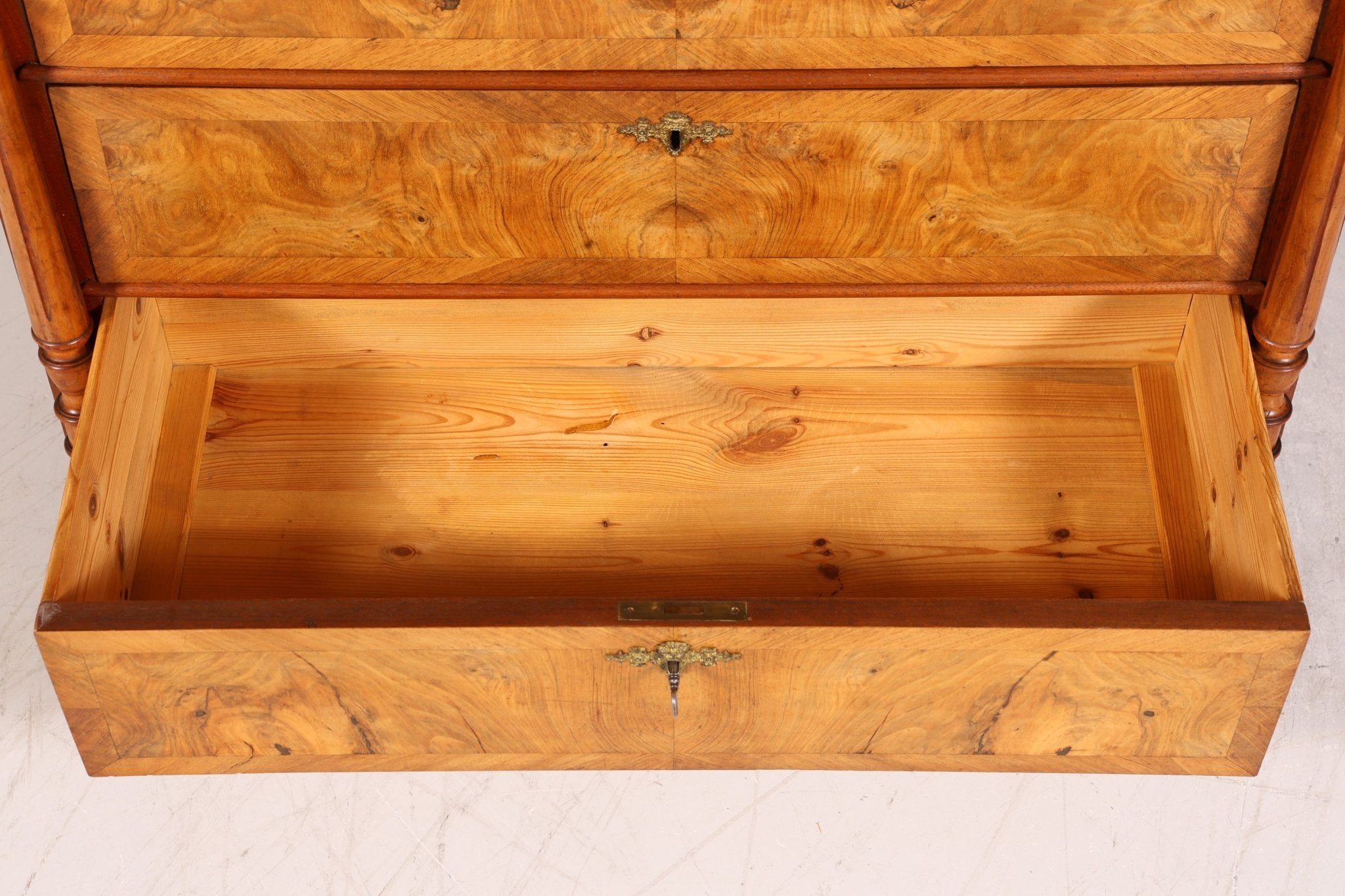 Stilvoller Gründerzeit Sekretär Vertiko Nussbaum Highboard Louis Philippe Kommode Sekretär Schrank um 1880