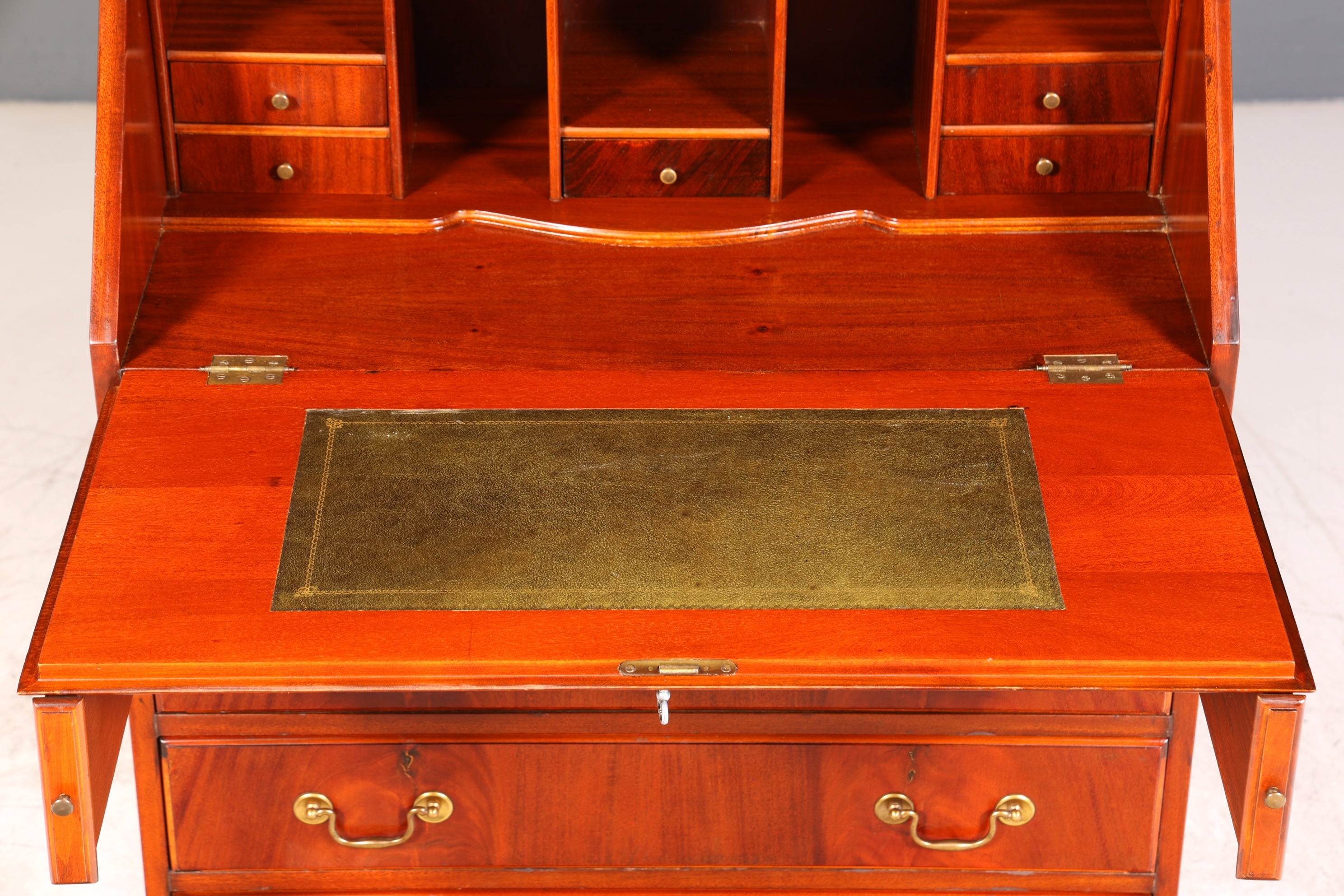 Stilvoller Englischer Sekretär Büro Aufsatzsekretär Antik 60s Vitrinen Schrank UK