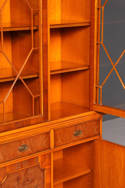 G195 Finish cm Wunderschöne Original Heldense Vitrine Englische Eibe Bücherschrank Buffet Antik Stil Glasvitrine (Kopie)