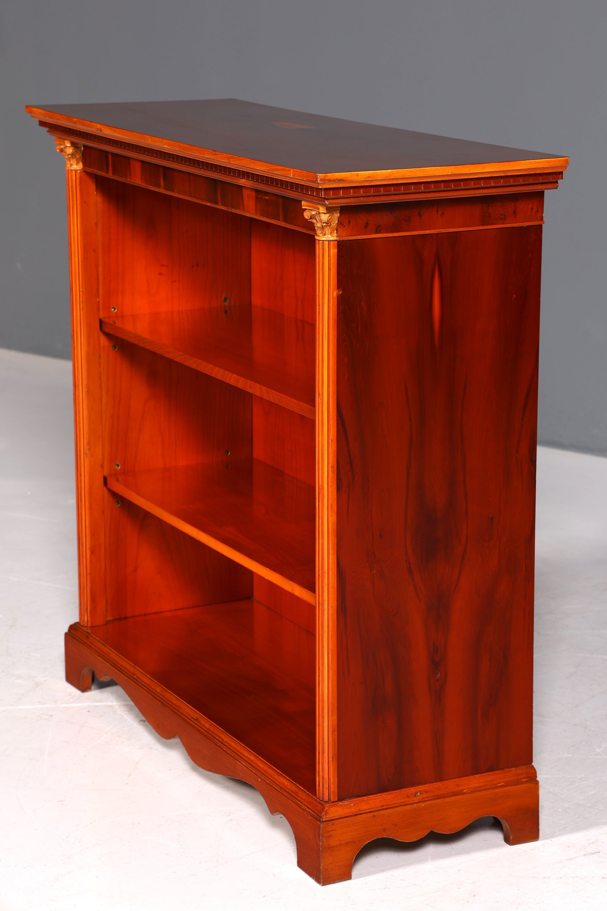 Wunderschönes Englisches Bücherregal Eibe Antik Regal Bookshelf Buchablage 60s