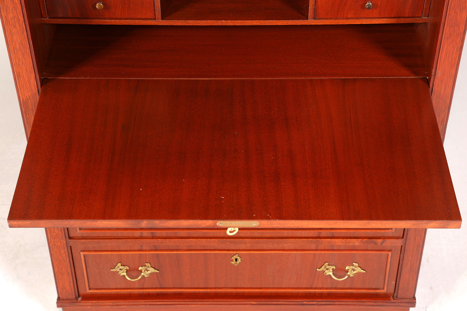 Stilvoller Sekretär im Englischen Stil Büro Vertiko Kommode Mahagoni Schreibkommode