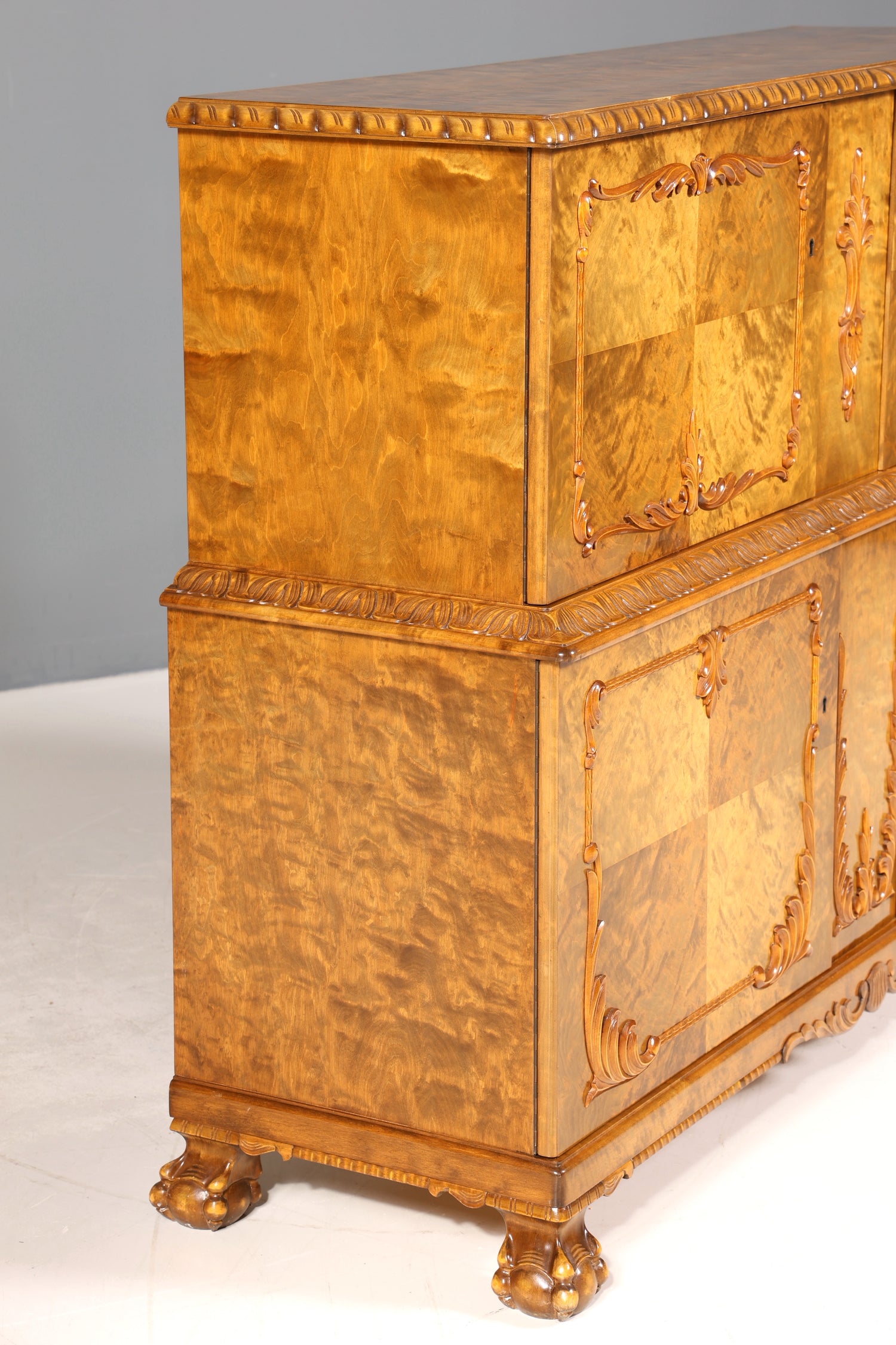 Traumhafter Chippendale Schrank Barock Stil Vertiko Highboard Englisch Antik 50s 60s Kommode