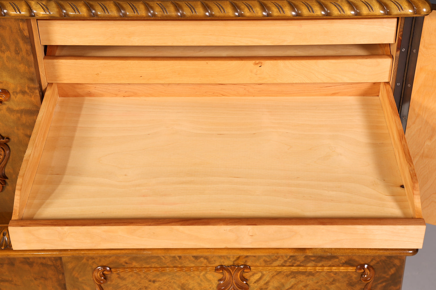 Traumhafter Chippendale Schrank Barock Stil Vertiko Highboard Englisch Antik 50s 60s Kommode