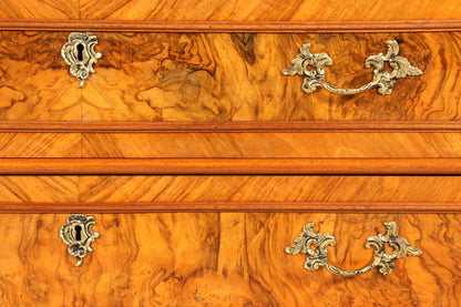 Wunderschöne Gründerzeit Kommode Louis Philippe Vertiko Nussbaum Sideboard um 1880