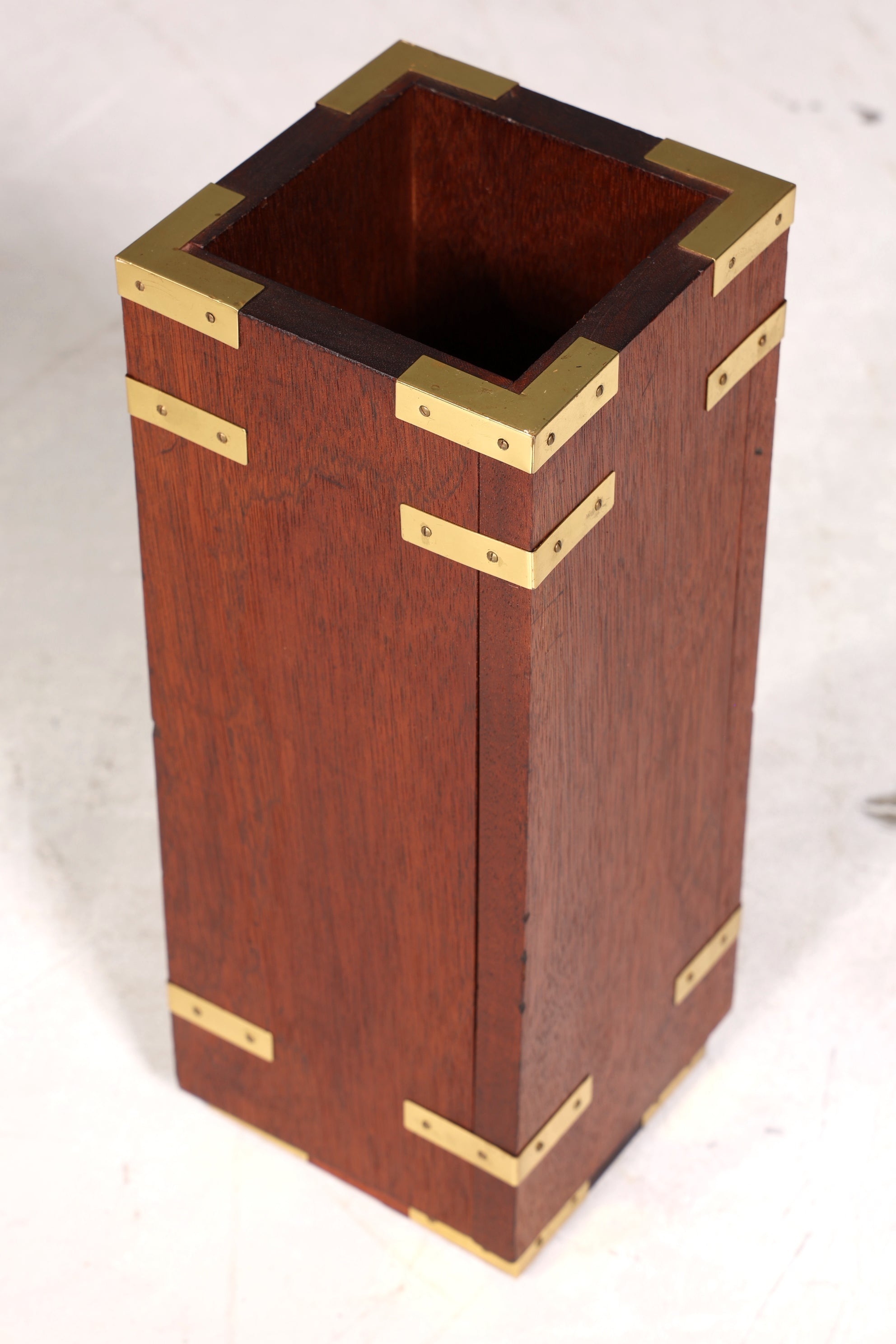 Wunderschönes Maritimes Kaminzubehör Englisch Mahagoni Kaminbesteck Set Military Behälter