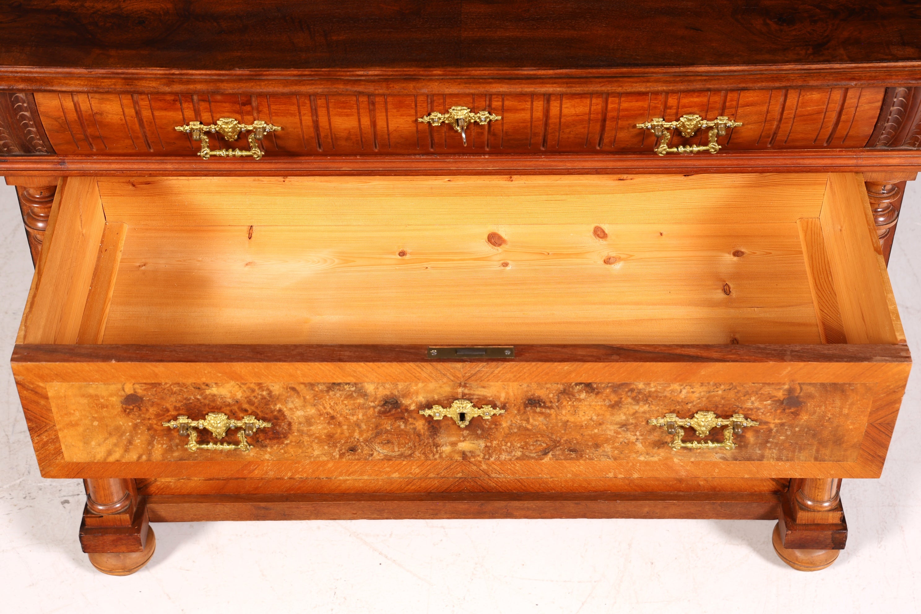 Wunderschöne Gründerzeit Kommode Louis Philippe Nussbaum Schubladen Kommode Sideboard um 1880