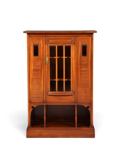 Hauptstadt Möblerei Jugendstil Vitrine aus Eiche mit Glastür und offenem Ablagefach im antiken Design