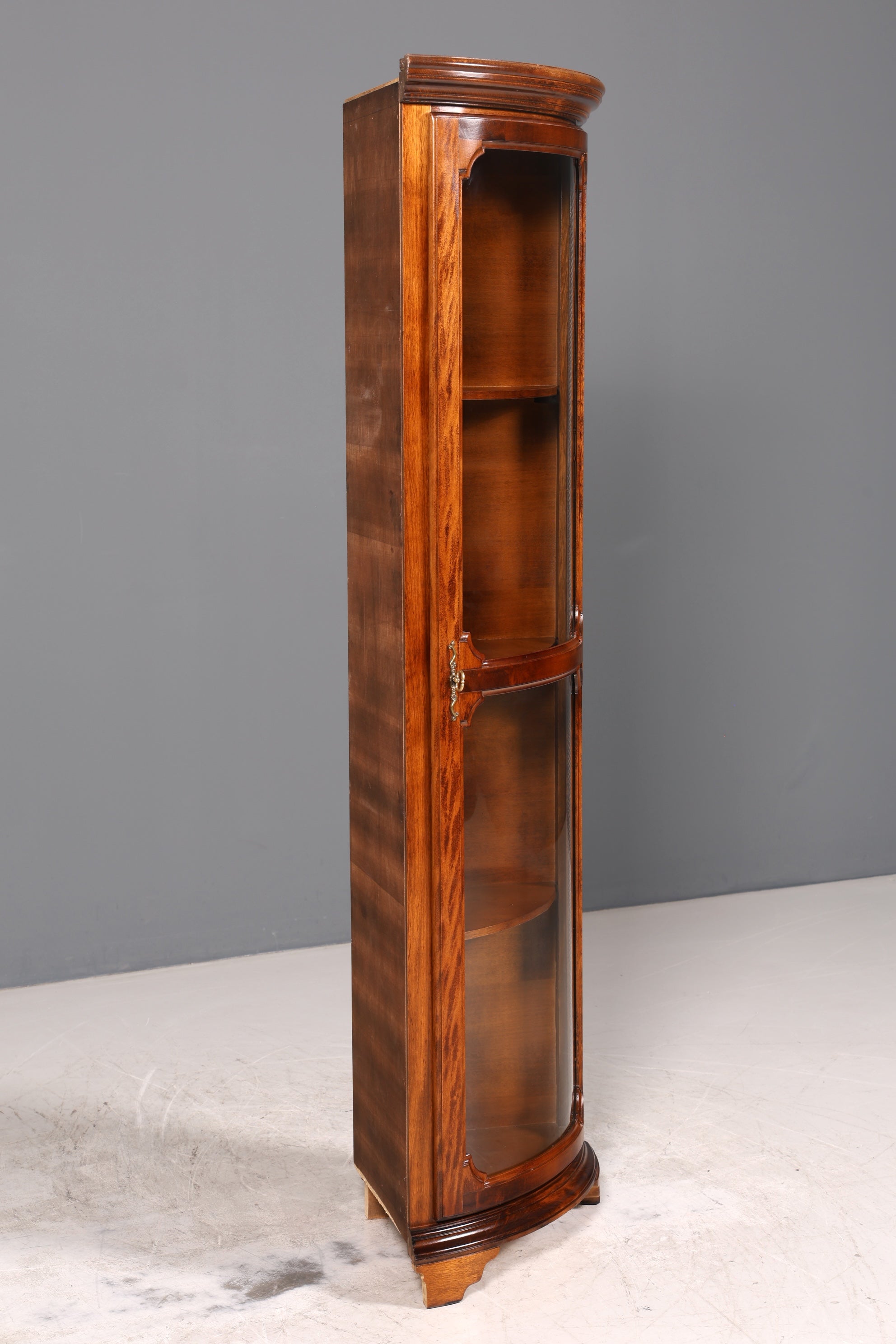 F130 Finish Wunderschöne Englische Eckvitrine Mahagoni Antik 60s echt Holz Schrank Eckschrank Glasvitrine