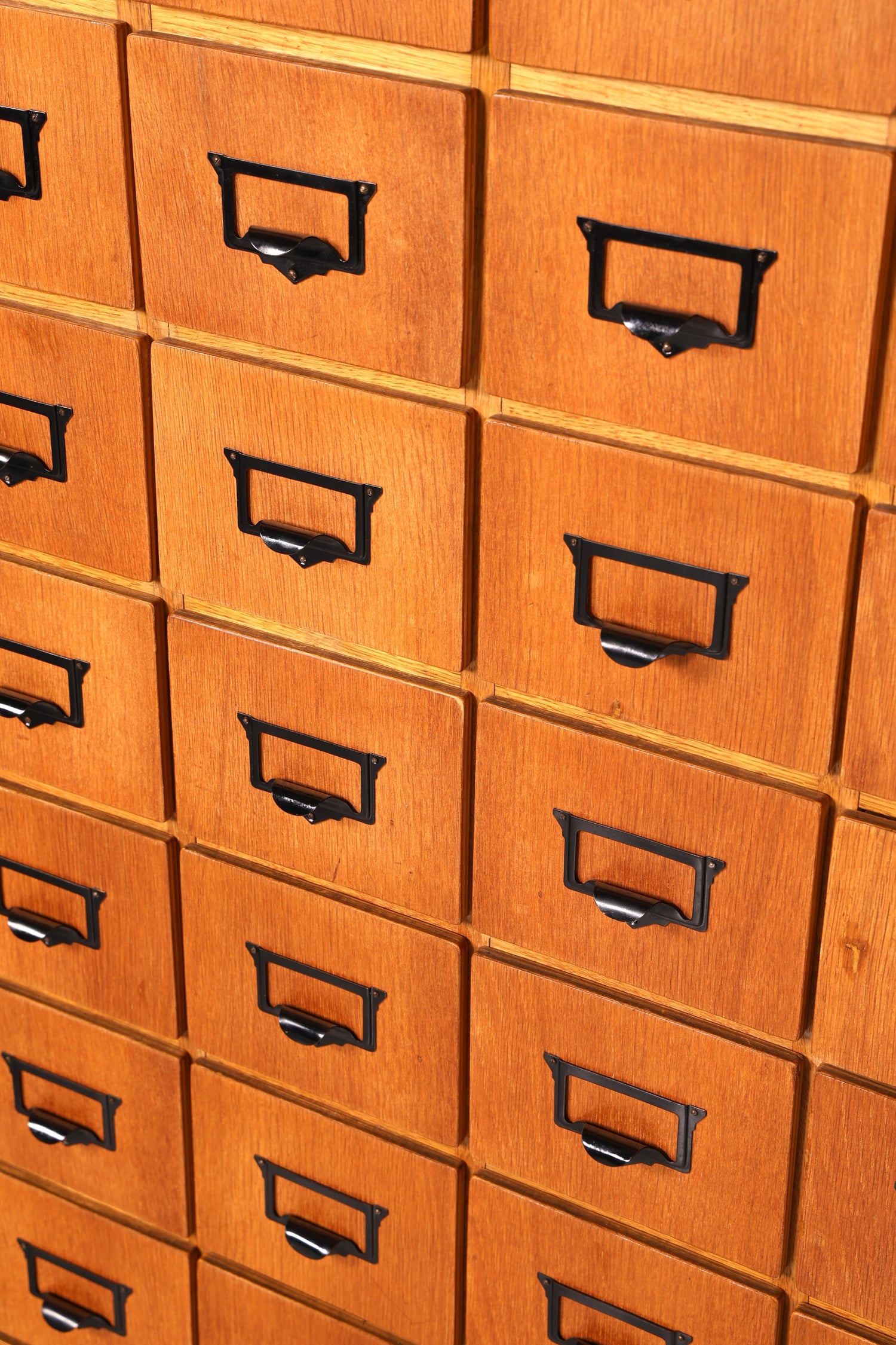 G245 Finish Wunderschöne Mid Century Kommode Vintage Bauhaus Apotheker Schrank Retro Schubladenkommode (Kopie)