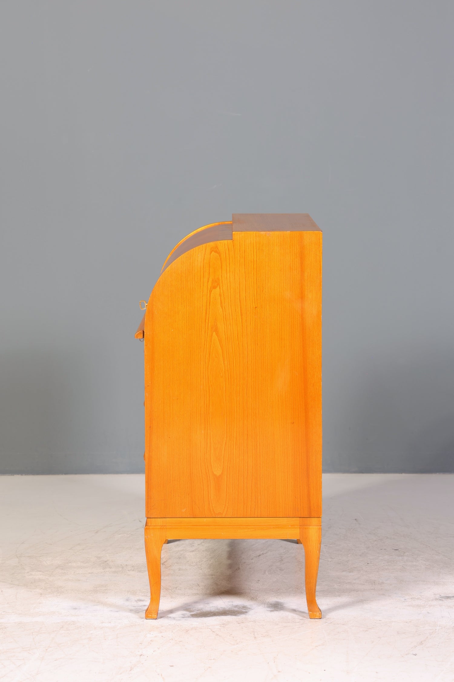 Stilvoller Rollladensekretär um 1930 Büro Kommode Kirschholz Sekretär Schreibtisch Kommode