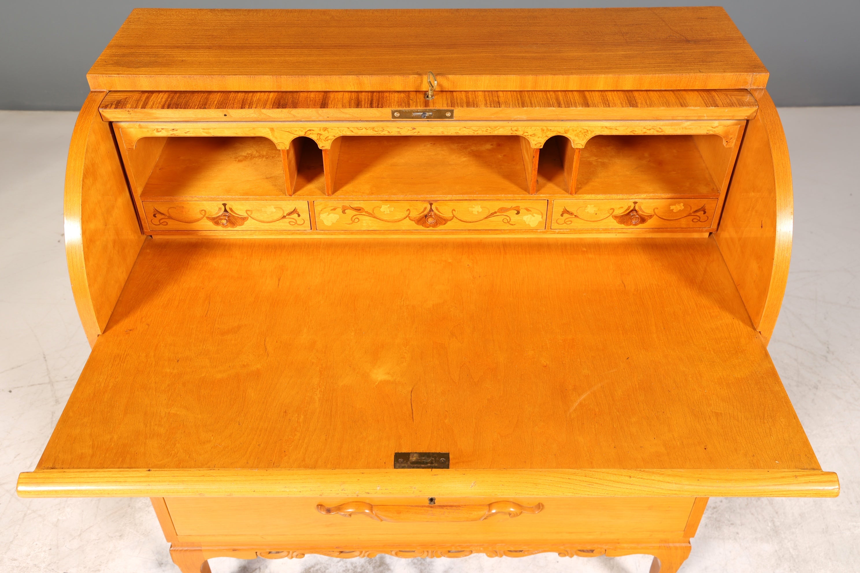 Stilvoller Rollladensekretär um 1930 Büro Kommode Kirschholz Sekretär Schreibtisch Kommode