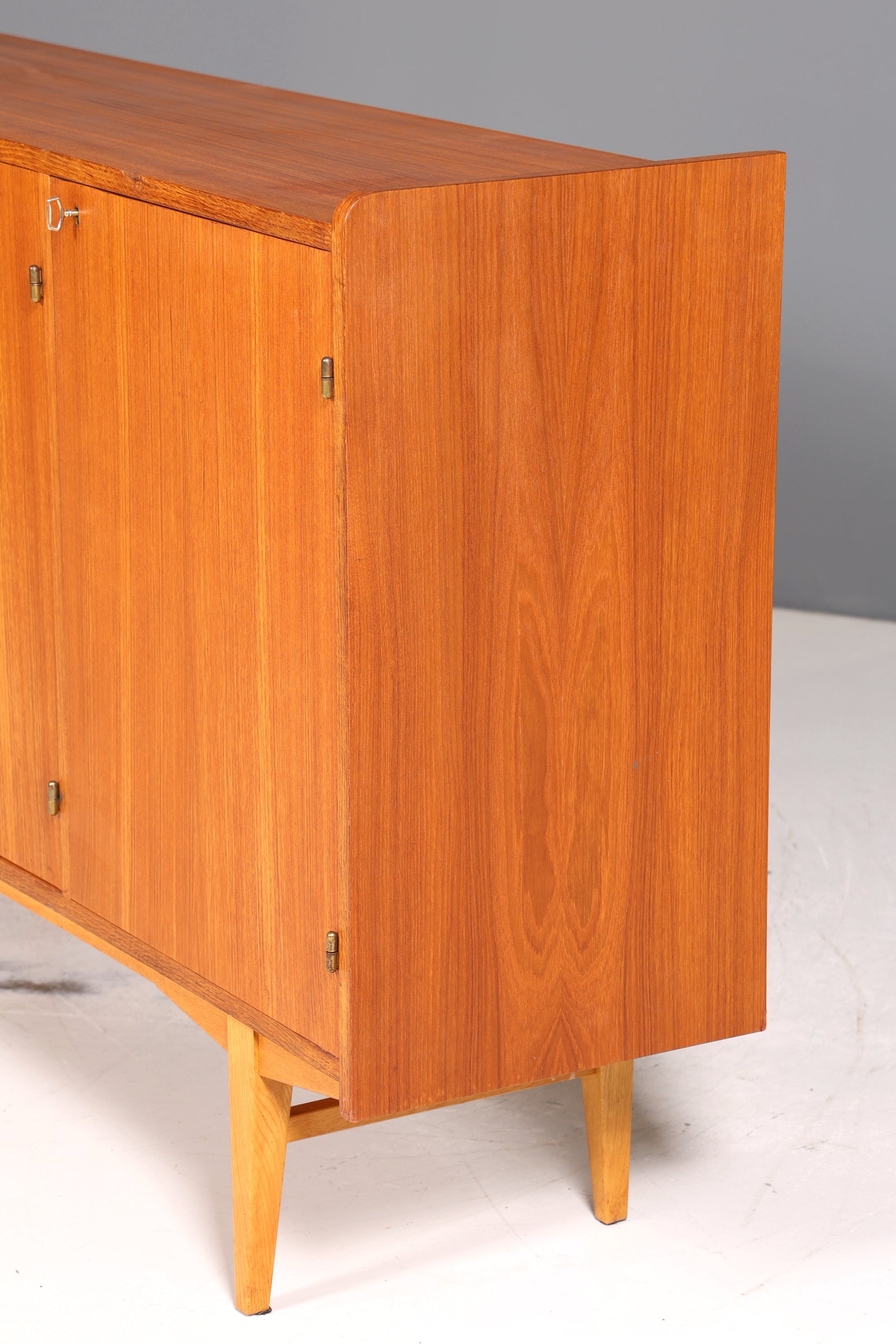 Wunderschönes Mid Century Highboard echt Holz Schrank Büro Kommode 60er Jahre