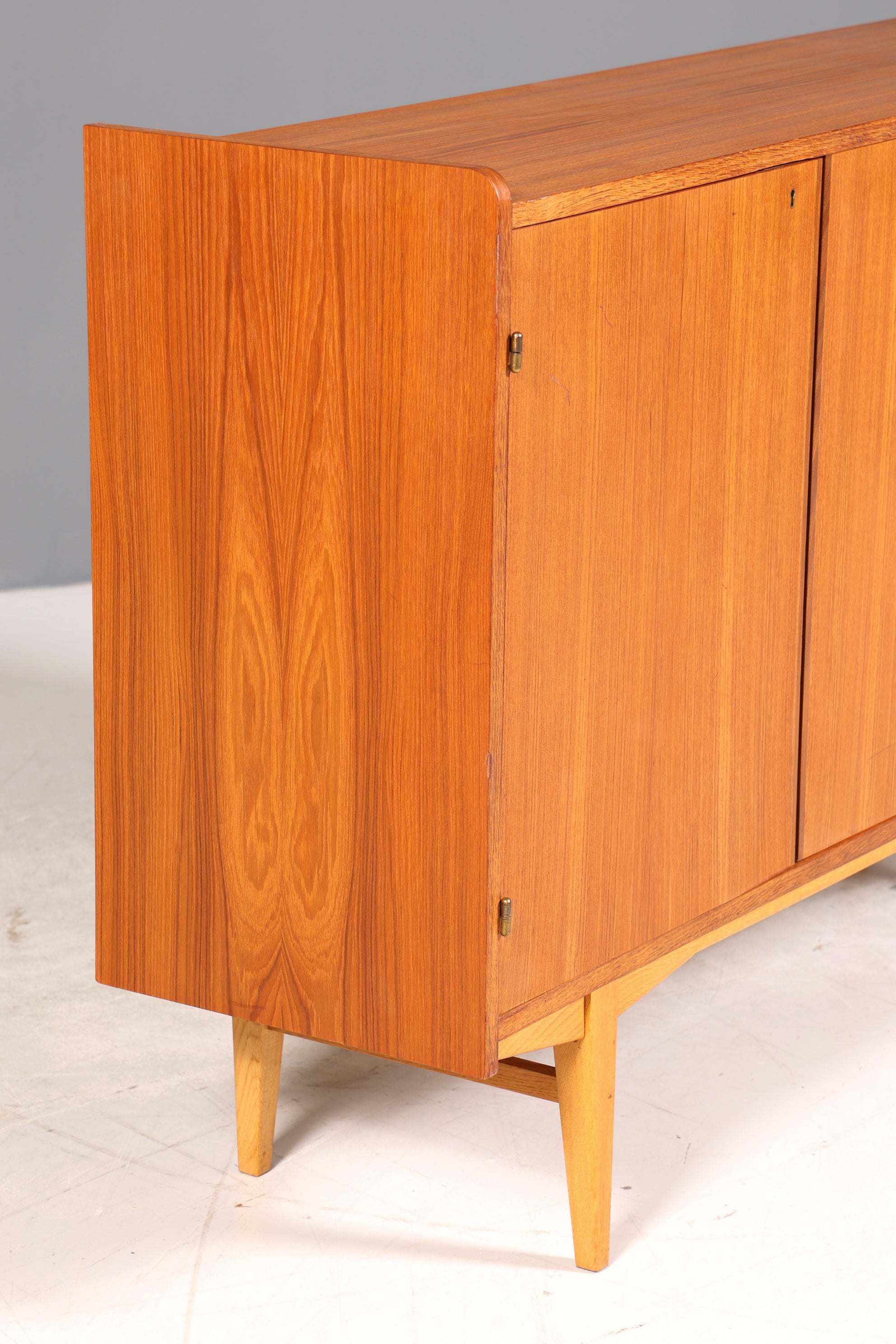 Wunderschönes Mid Century Highboard echt Holz Schrank Büro Kommode 60er Jahre