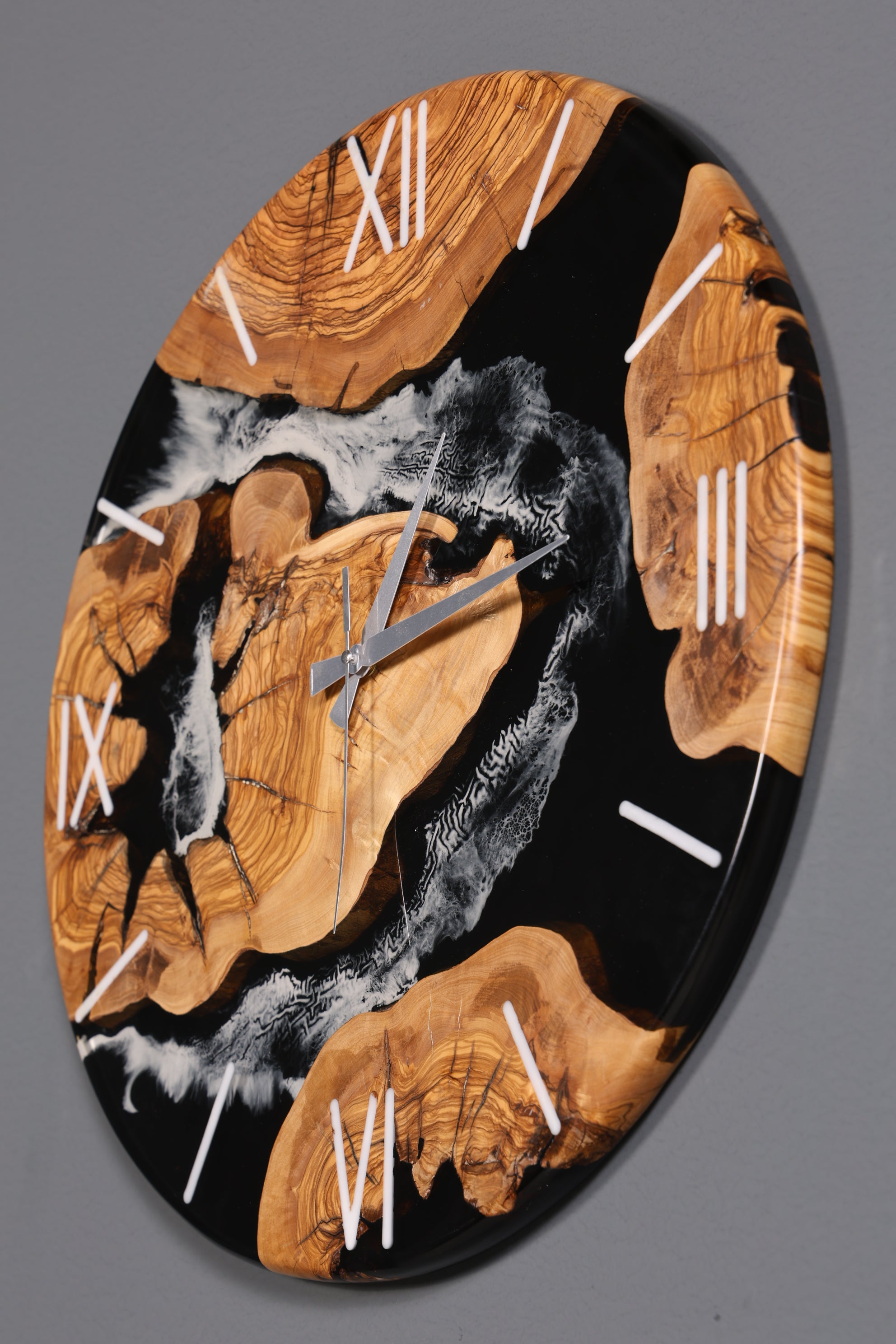 Beeindruckende Handgefertigte XXL Epoxidharz Uhr Olivenbaum Wanduhr Epoxy Analog Uhr