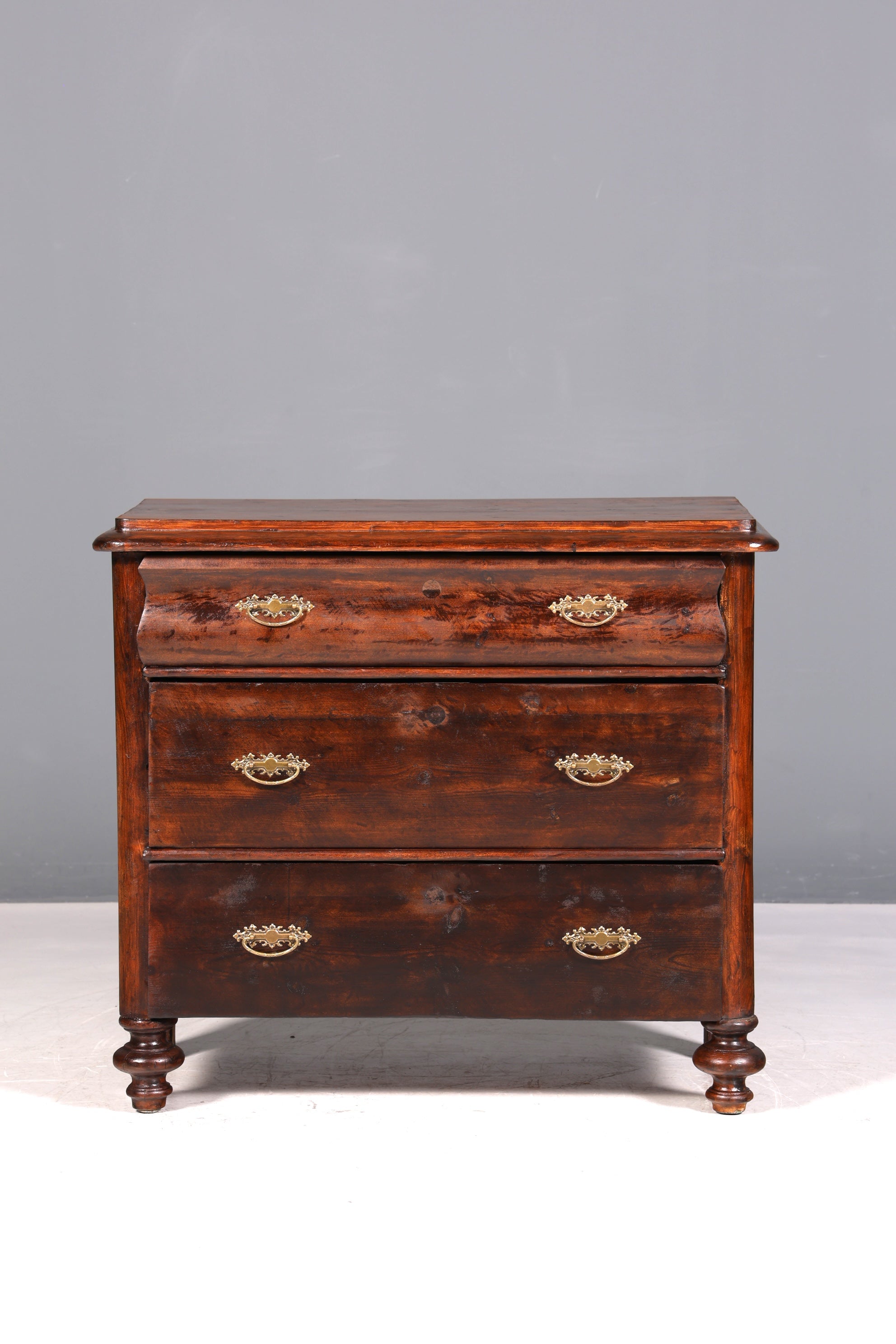 Stylish Louis Philippe chest of drawers walnut Wilhelminian style chest of drawers around 1890