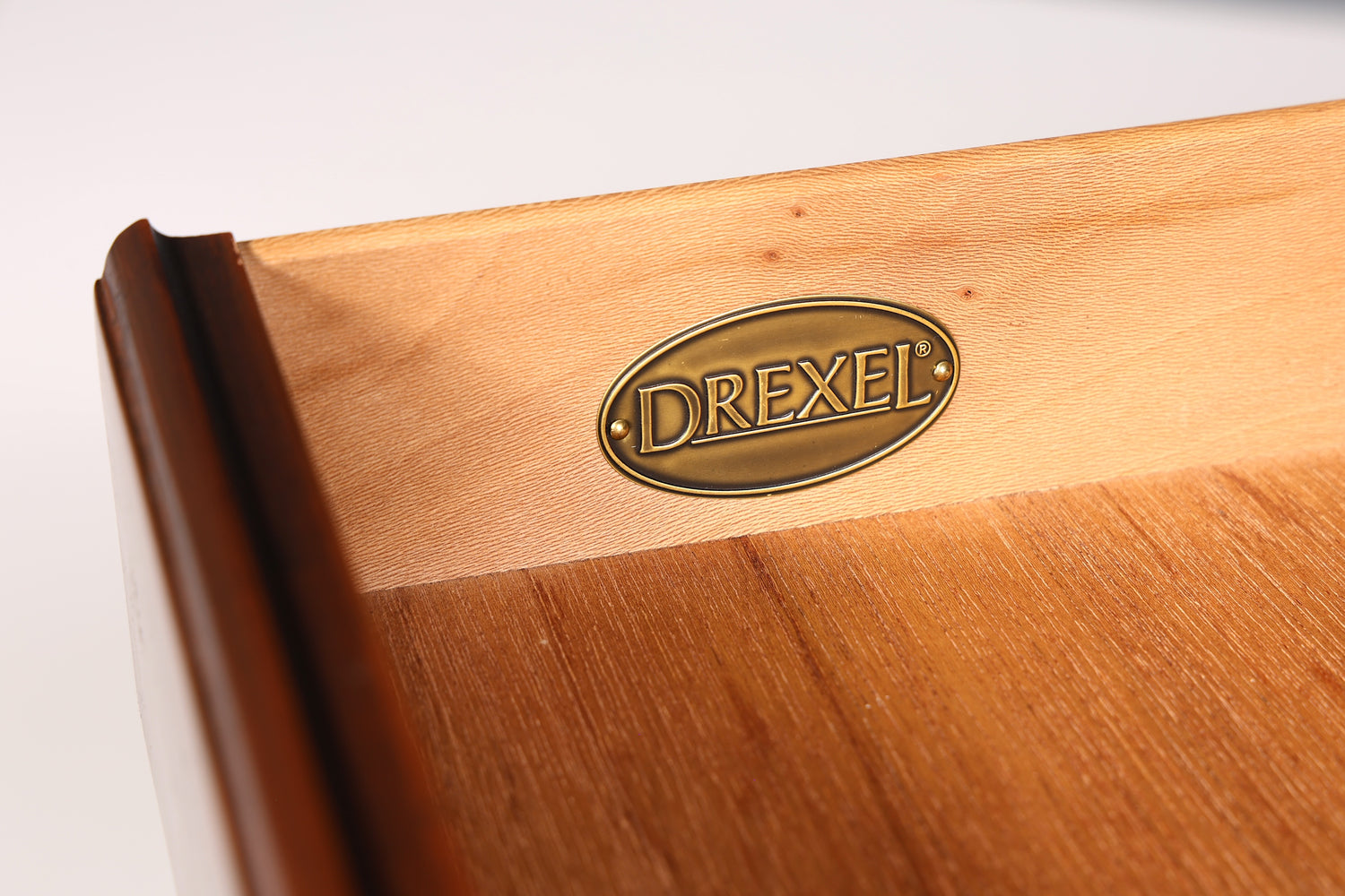 Wunderschöner Tisch der Marke Drexel Heritage Beistelltisch Antik 60s Ablagetisch 5 von 5