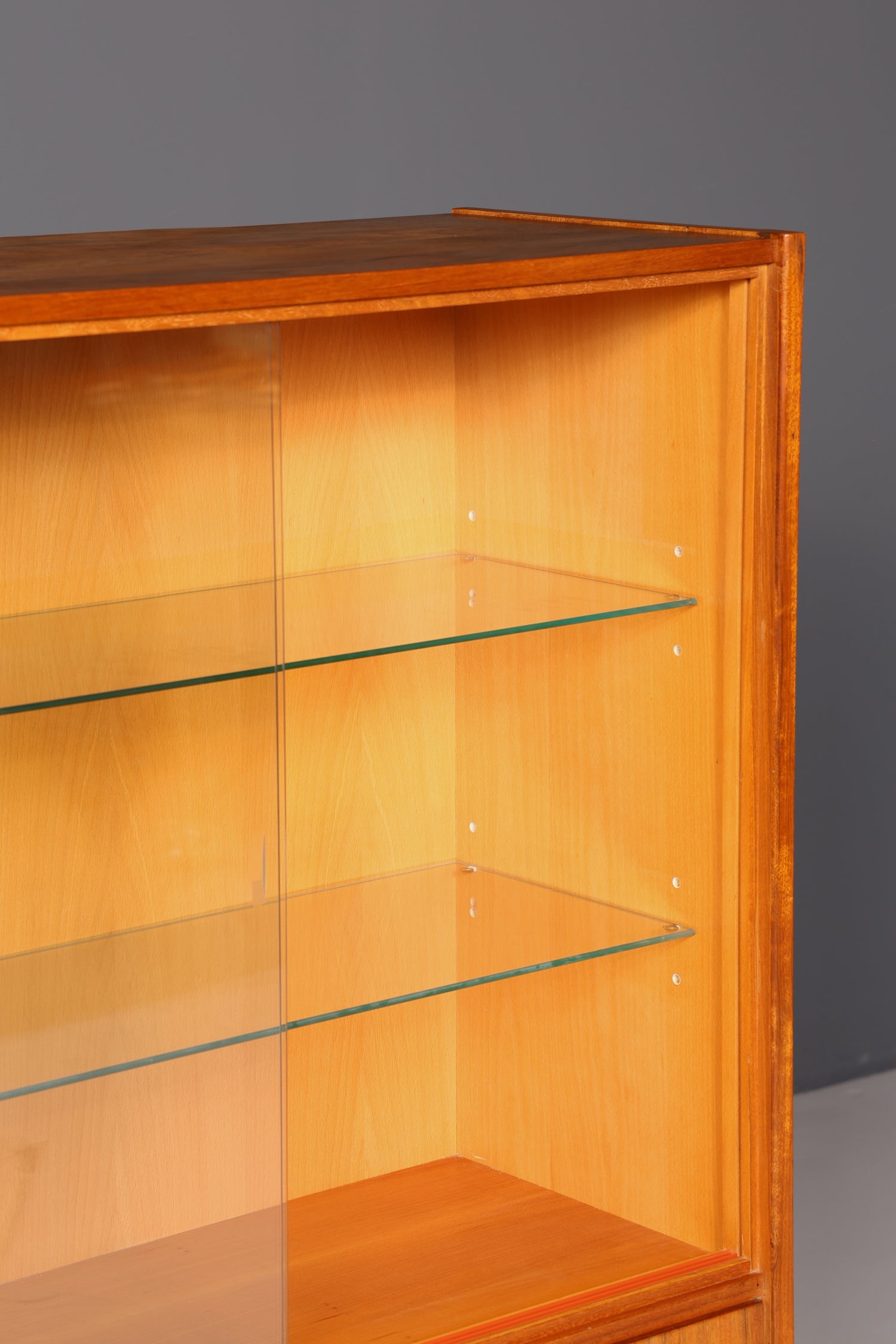 Wunderschöner Mid Century Schrank Vintage Highboard Vitrine Bücherschrank Wohnzimmerschrank Barschrank echt Holz 60er