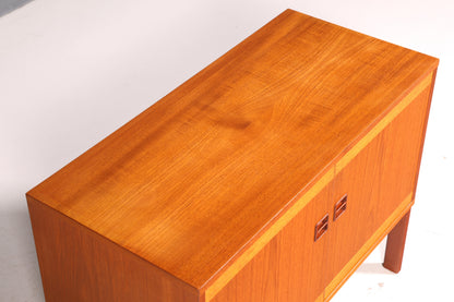 Wunderschöne Mid Century Kommode Vintage Schrank Retro Flurkommode 60s Sideboard Regal Designklassiker