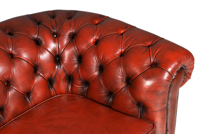 Hauptstadt Möblerei Chesterfield 2-Sitzer Sofa aus braunem Echtleder mit klassischer Knopfheftung und Armlehne