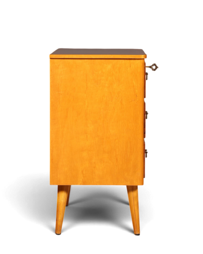 Hauptstadt Möblerei Mid Century Kommode aus massivem Holz im Danish Design mit konischen Beinen, Seitenansicht