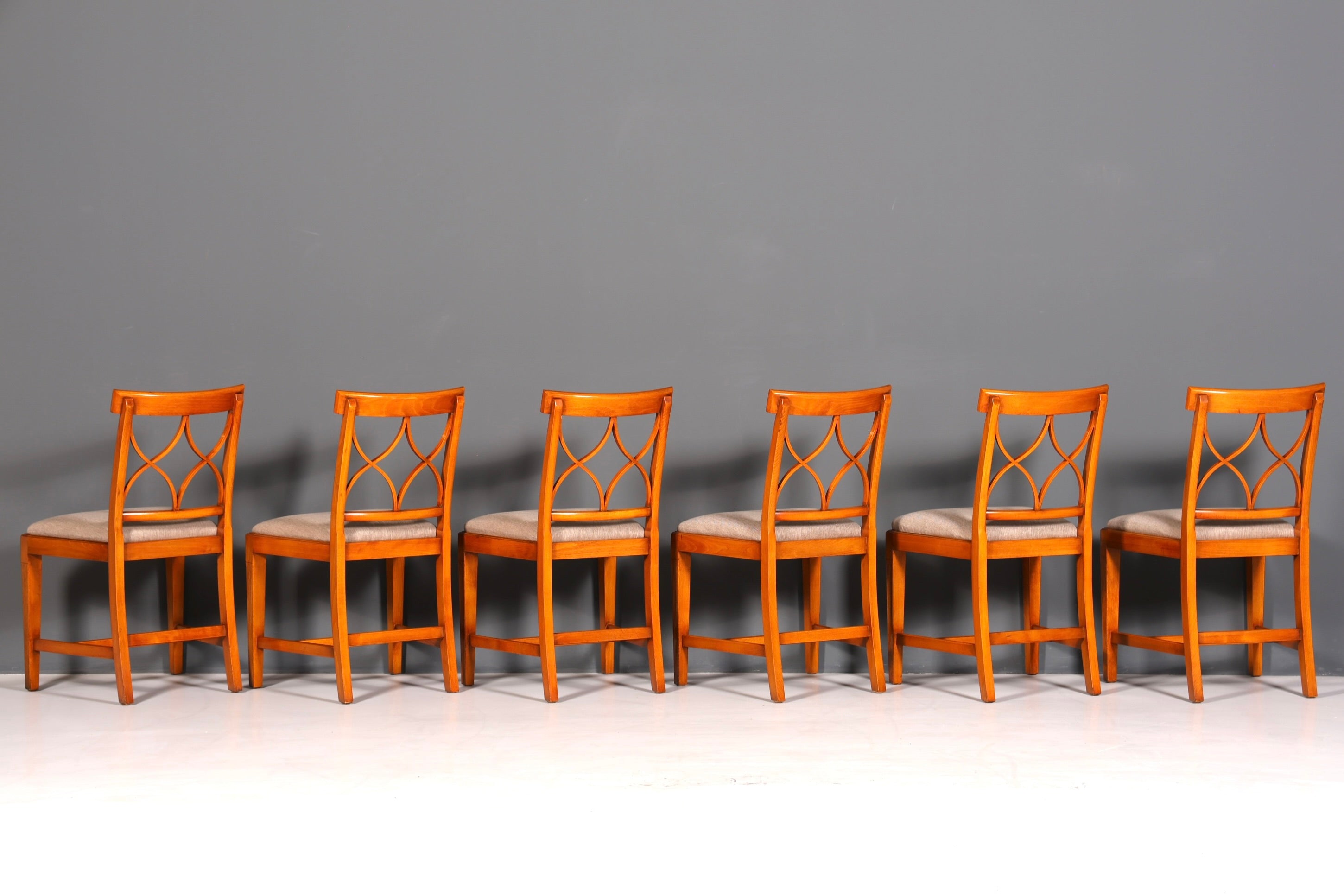 6x Elegant Bevan Funell Chairs, English Reproducible Dining Chairs, Antique 1960s Kitchen Chairs, Chair Set