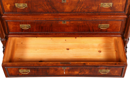 Hauptstadt Möblerei Gründerzeit Kommode aus massivem Holz mit offener Schublade, Messingbeschlägen und Jugendstil-Details