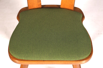 4x Simple country-style chairs with two stools, retro chair set, antique style oak, kitchen chairs, farmhouse chairs, dining room chairs