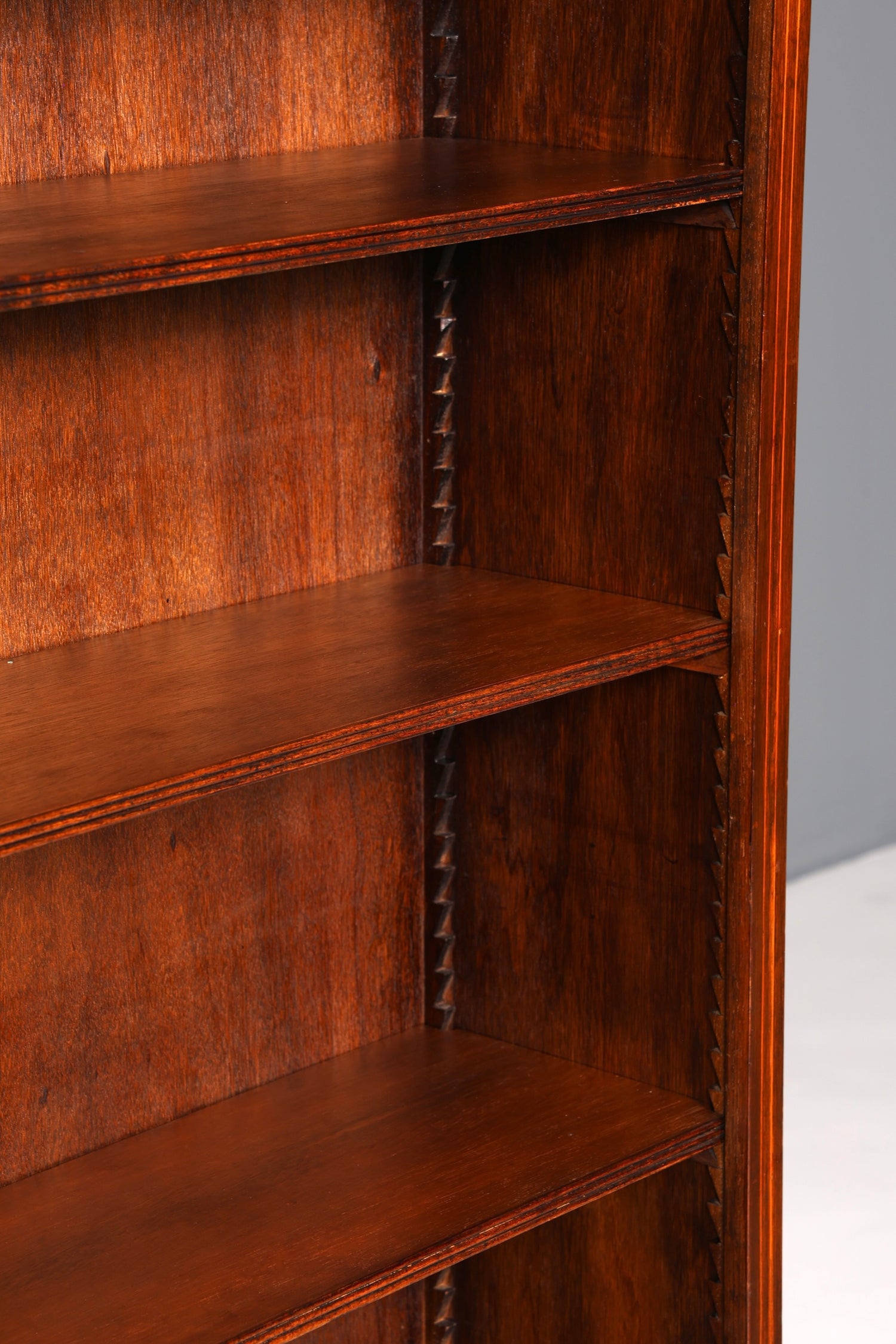 Beautiful English antique bookshelf, mahogany, 1960s