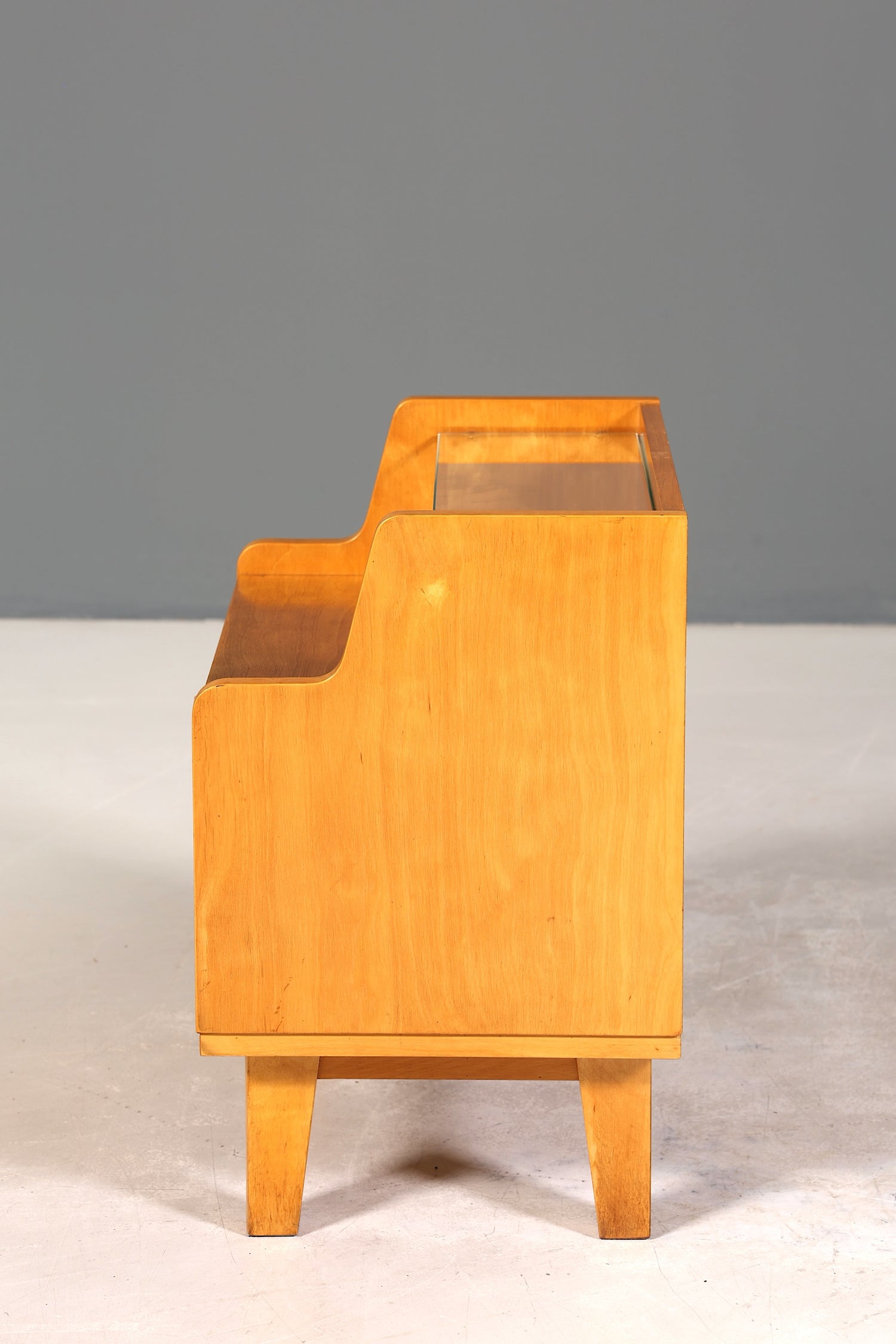 Schlichte Mid Century Kommode Vintage Klappschränkchen Danish Design Nachttisch 1 von 2