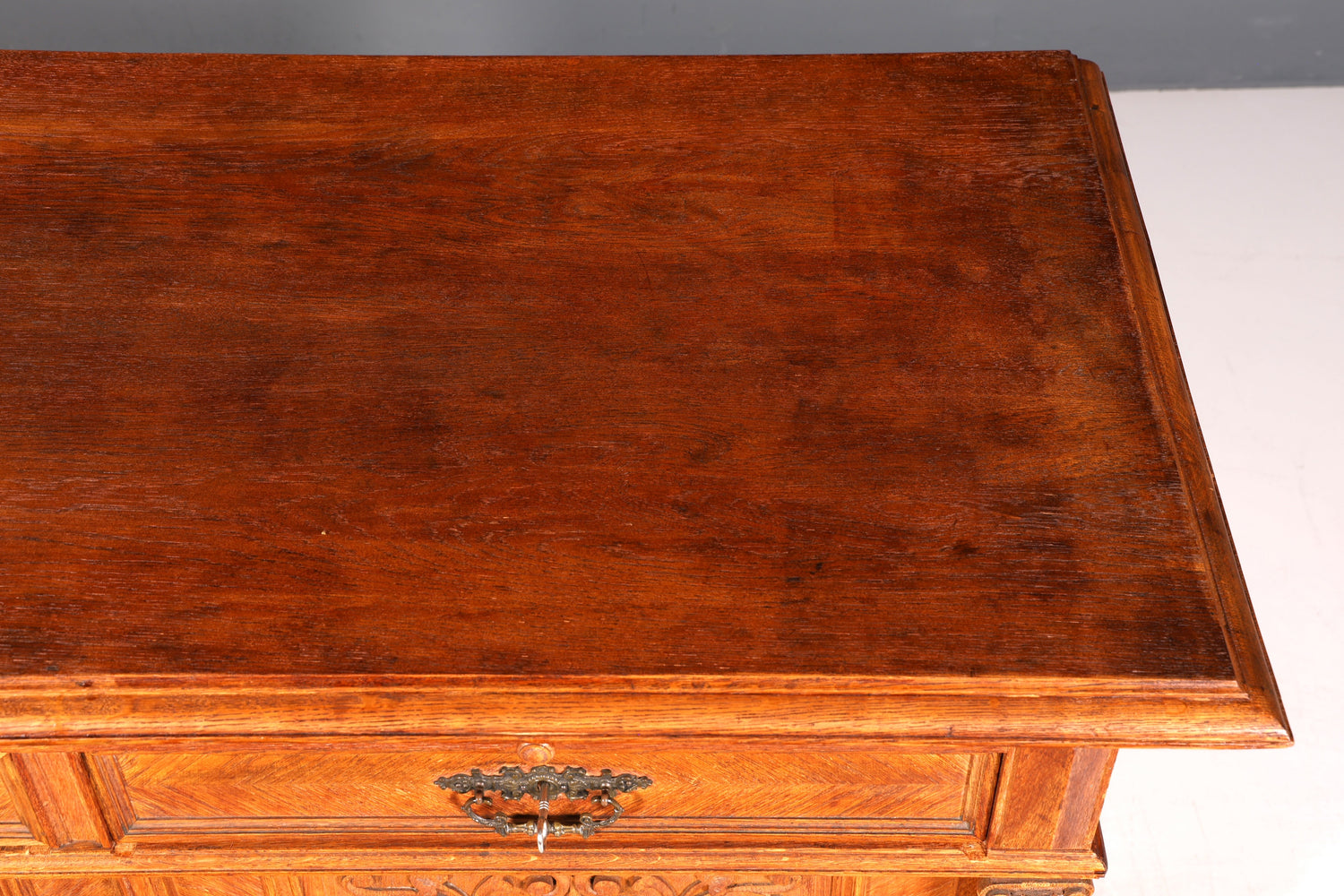 Stilvolles Gründerzeit Sideboard Louis Philippe Eiche Schrank Kommode um 1880