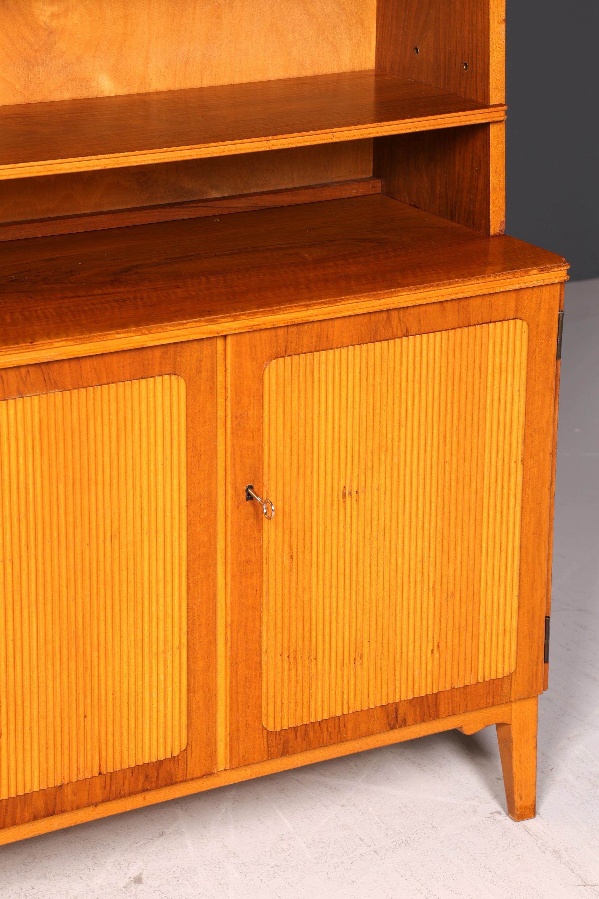 Wunderschöner Mid Century Schrank Highboard Vintage Bücherregal Holz Kommode 60s Designklassiker