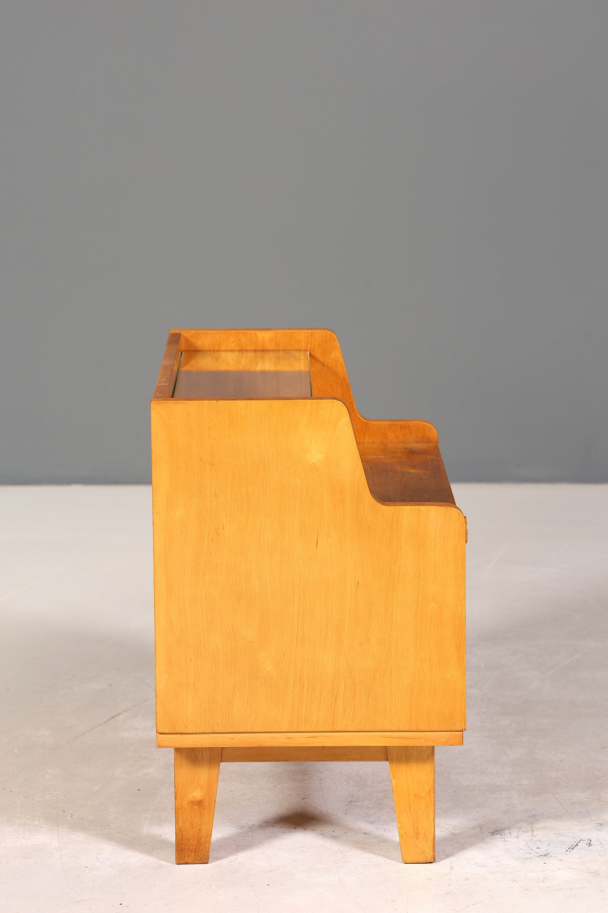 Schlichte Mid Century Kommode Vintage Klappschränkchen Danish Design Nachttisch 2 von 2