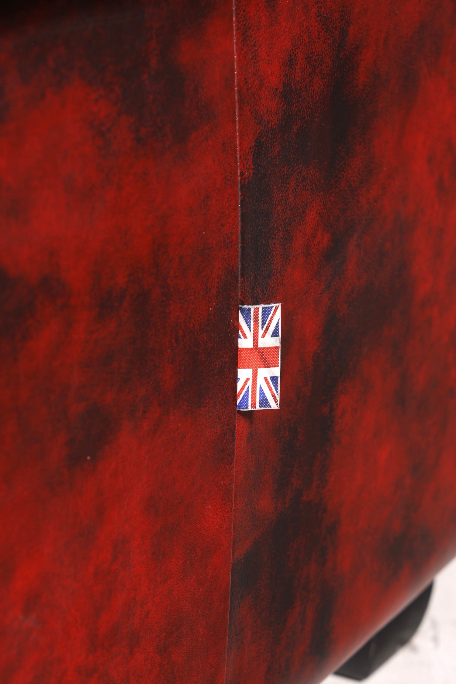 Wunderschönes seltenes Original Chesterfield Sofa mit Hocker 4- Sitzer echt Leder Oxblood Couch Englisch Eckcouch