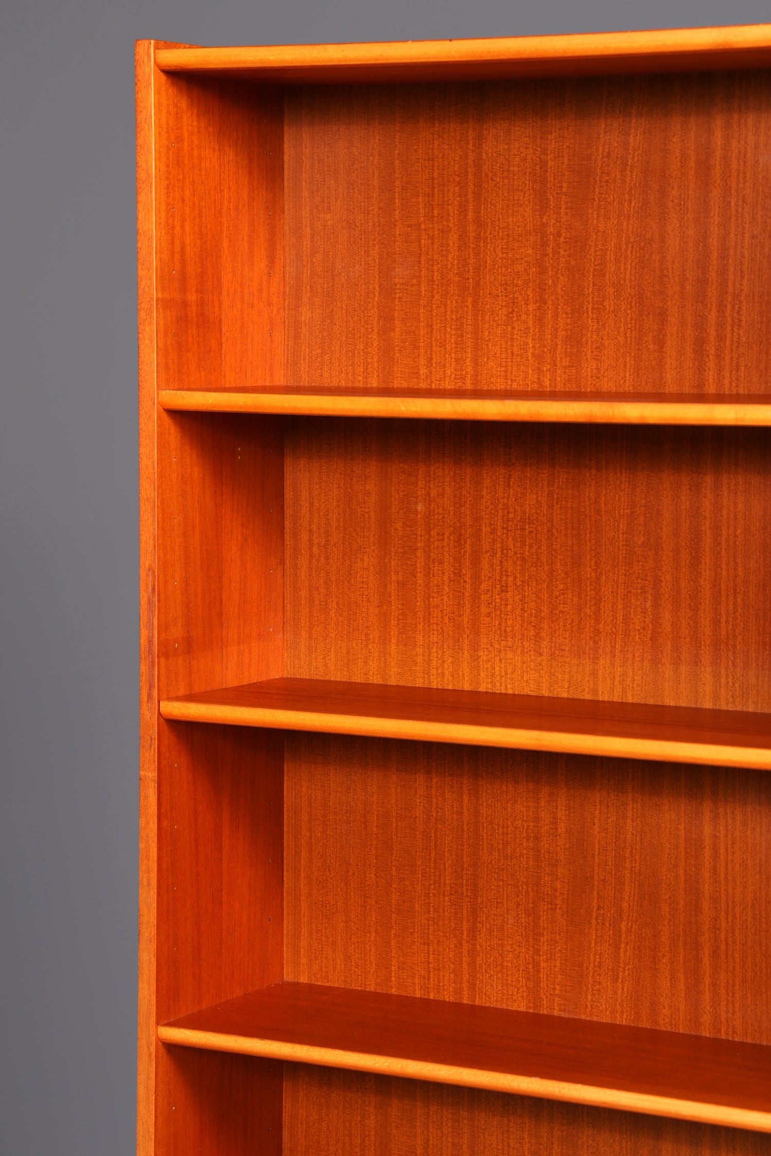 Schlichtes Mid Century Regal Vintage Bücherregal Schrank Buchablage 60s Bookshelf Designklassiker