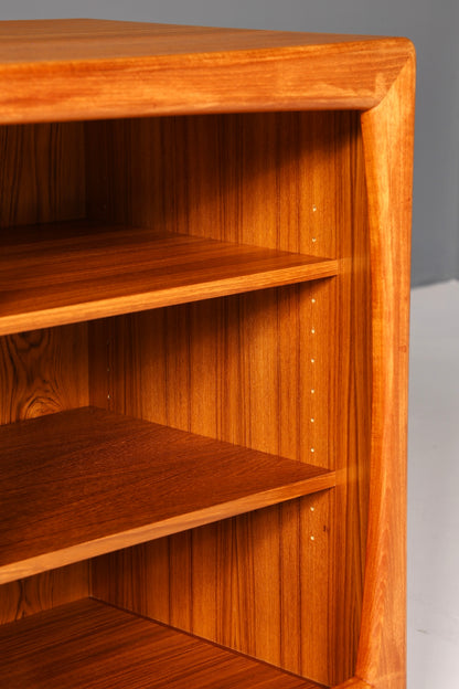 Elegant original Dyrlund sideboard, mid-century modern cabinet, Danish design, teak wood TV cabinet, 1960s buffet