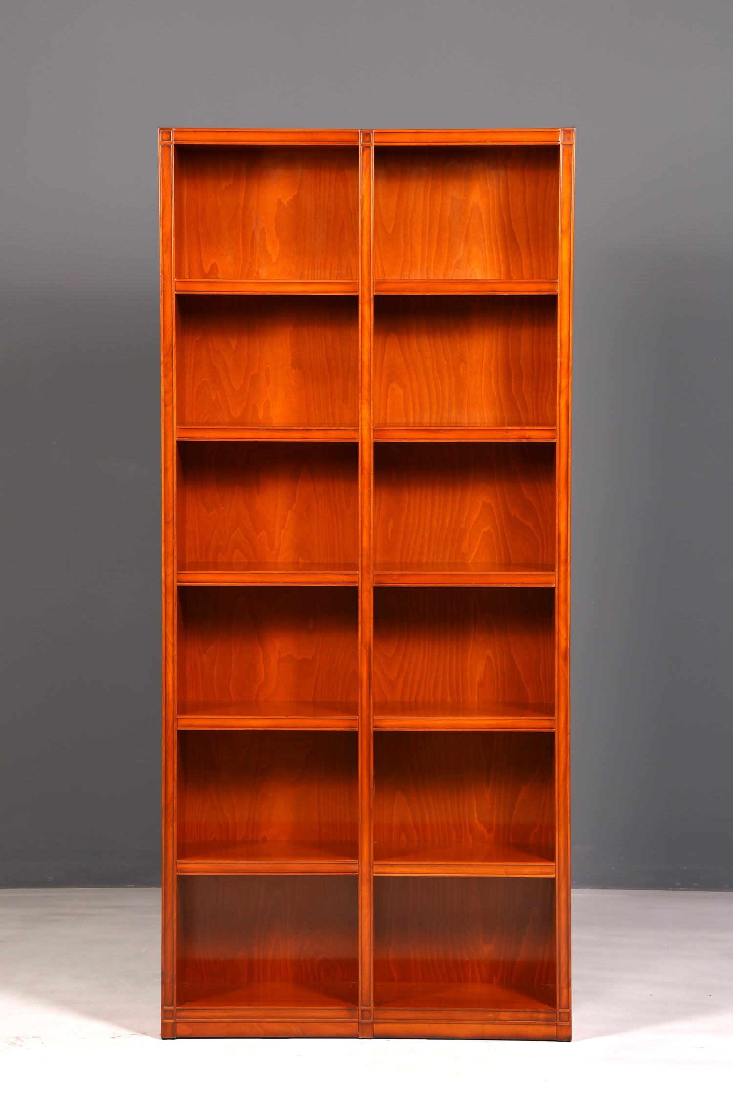 Wunderschönes XXL Englisches Bücherregal Eibe Antik Regal Standregal Bookshelf Buchablage echt Holz