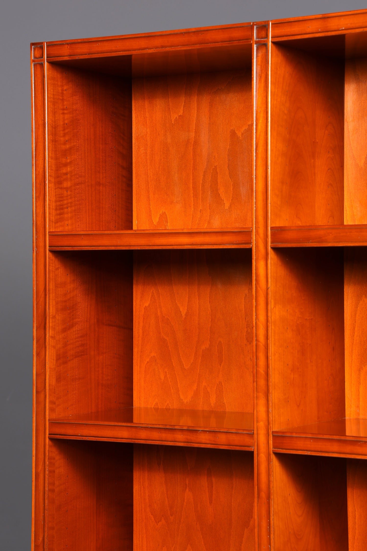 Wunderschönes XXL Englisches Bücherregal Eibe Antik Regal Standregal Bookshelf Buchablage echt Holz