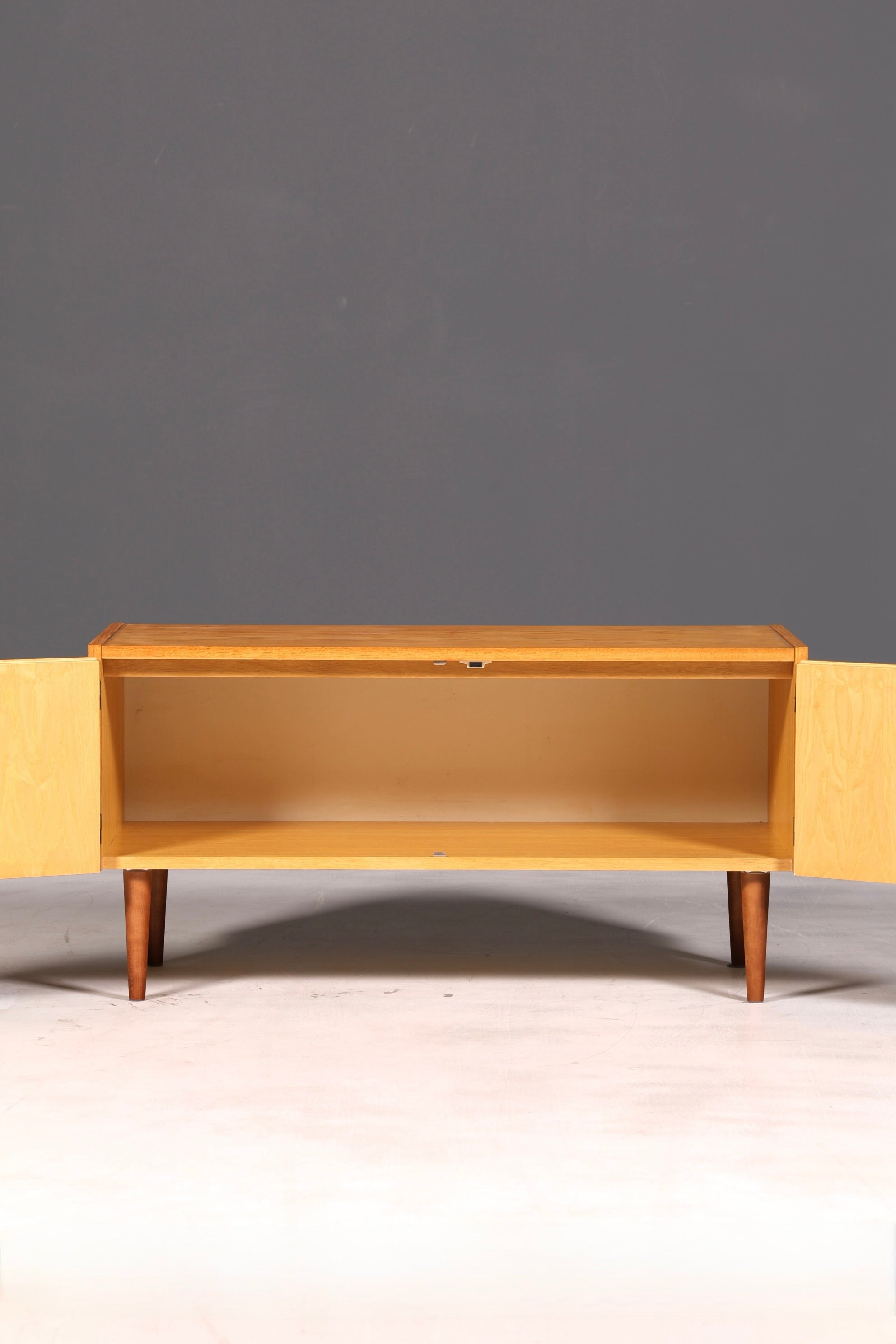 Beautiful Original Hellerau Mid-Century Dresser Model 427 Sideboard TV Cabinet Vintage Solid Wood