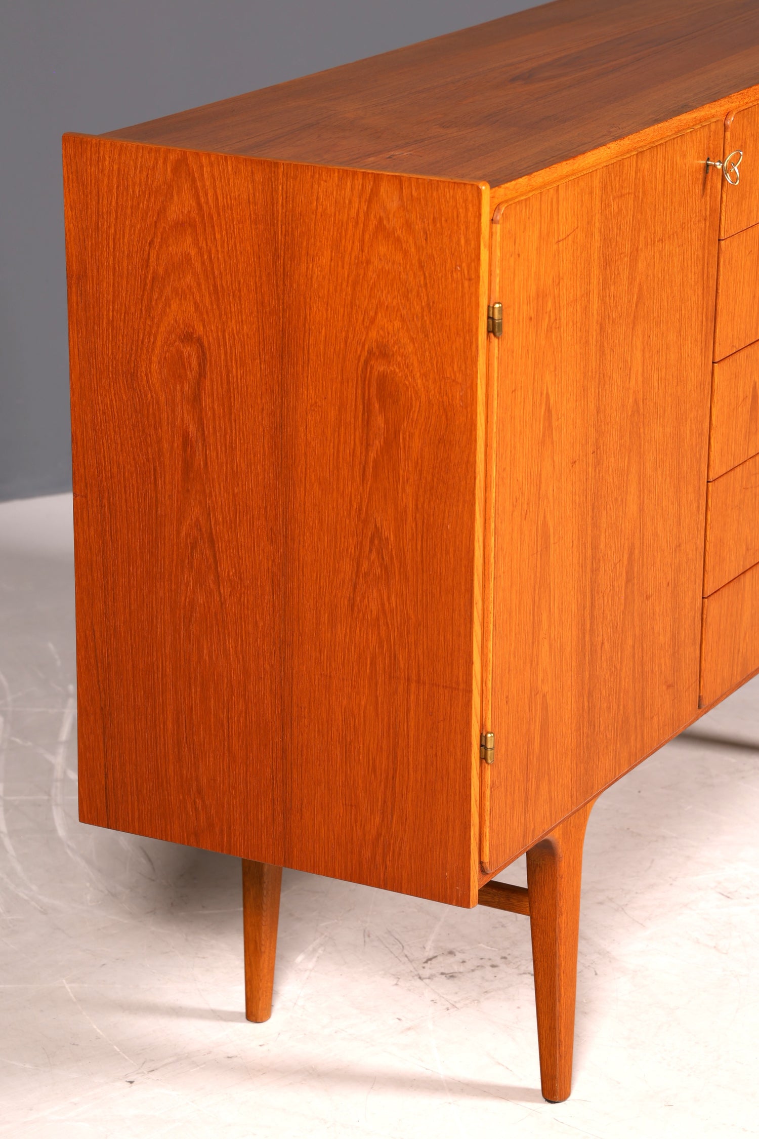 Traumhaftes Mid Century Sideboard Vintage Teak Holz TV Kommode Danish Design 60s Schrank