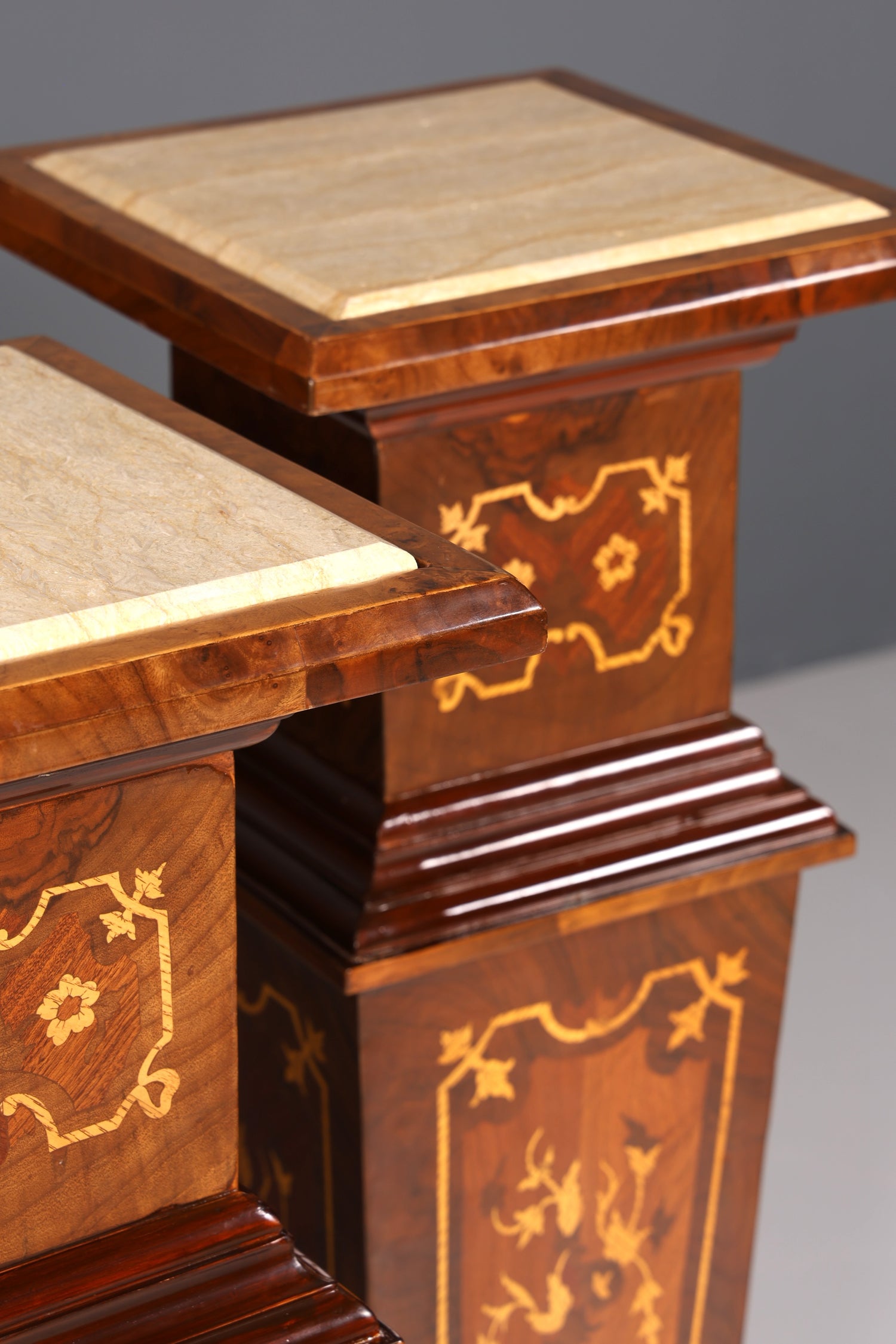 Elegant Baroque style column, Louis XV flower column, natural stone marble inlays, shelf, table