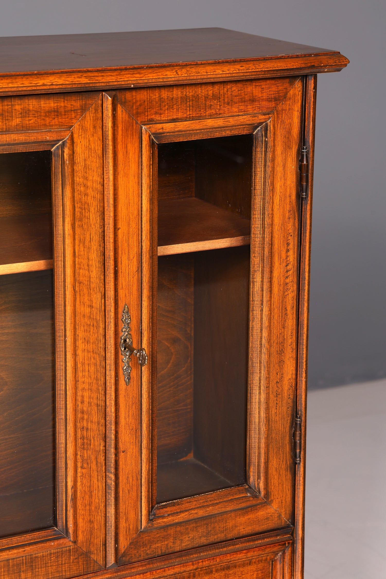 Edle Vitrine Antik Barock Stil Massiv Echt Holz Glasvitrine Vintage Schrank