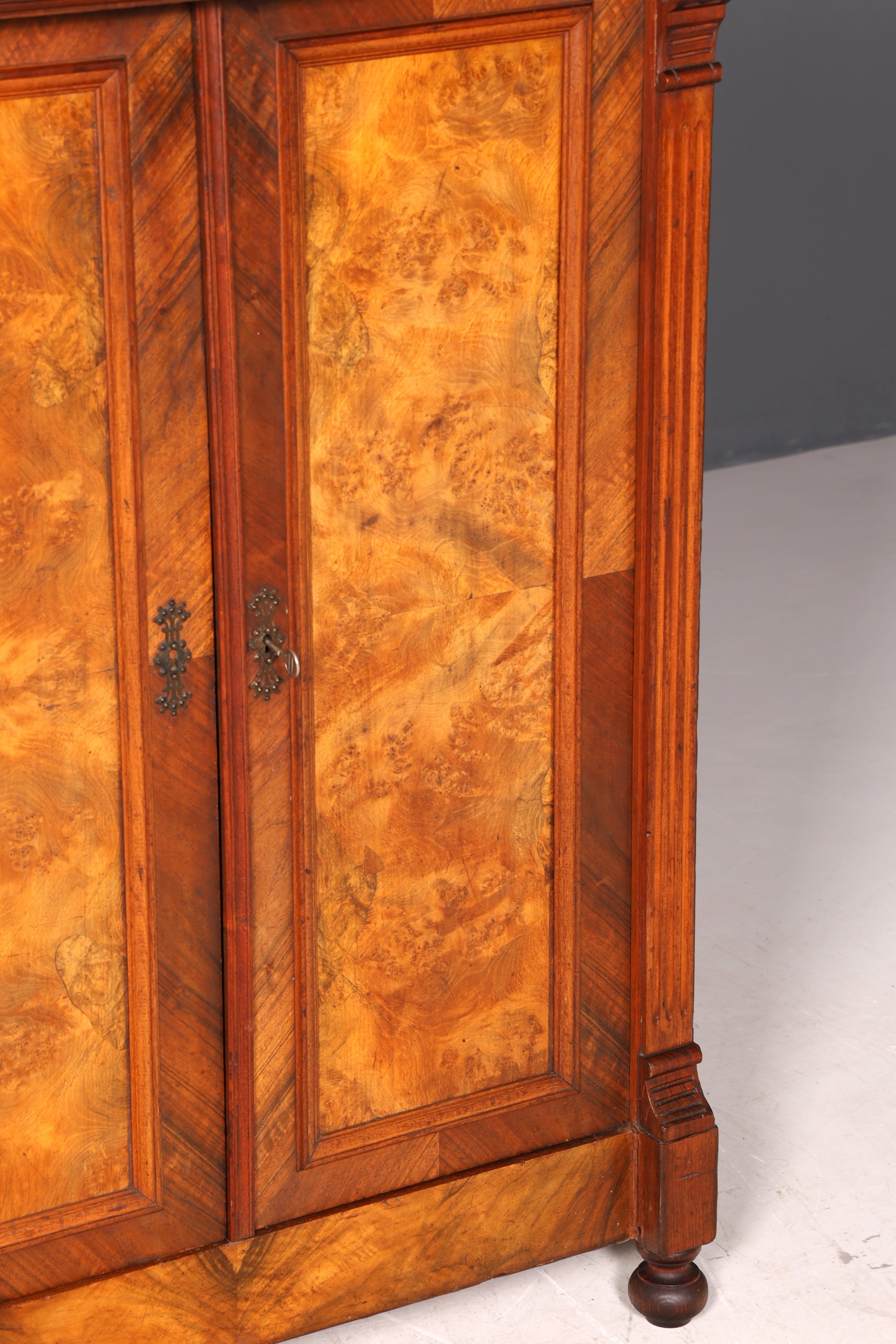 G359 Finish Traumhaftes Gründerzeit Vertiko Jugendstil Schrank Antik Highboard Kommode (Kopie)